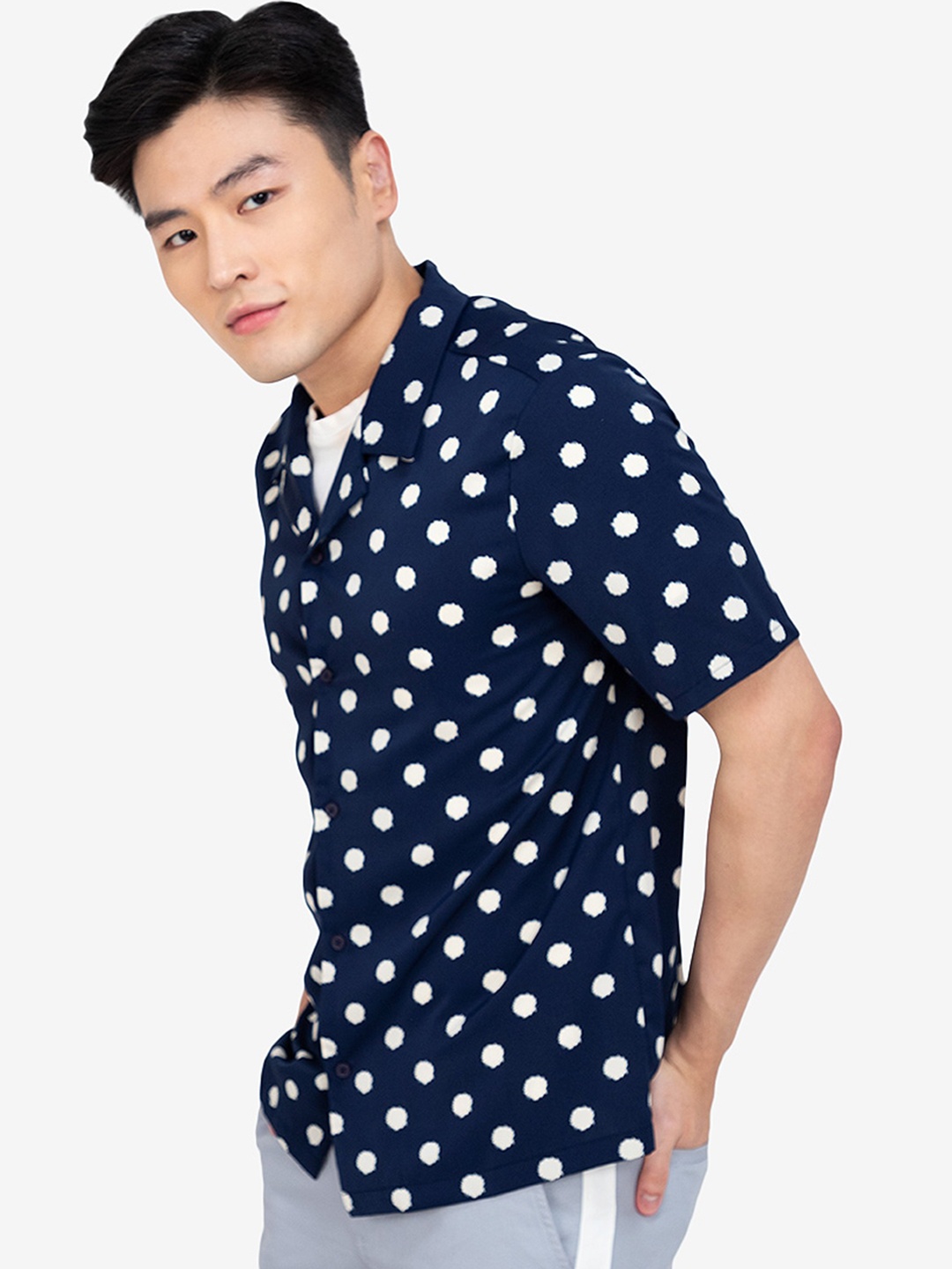 

ZALORA BASICS Men Blue & White Polka Dots Printed Casual Shirt