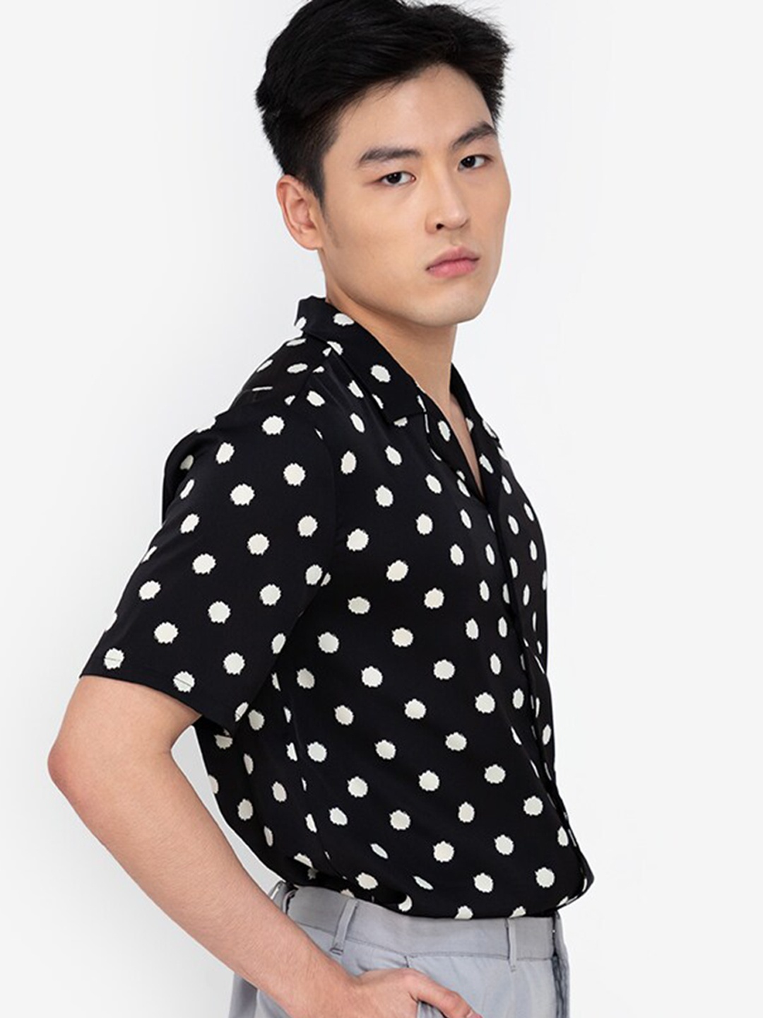 

ZALORA BASICS Men Black Printed Polka Dots Casual Shirt