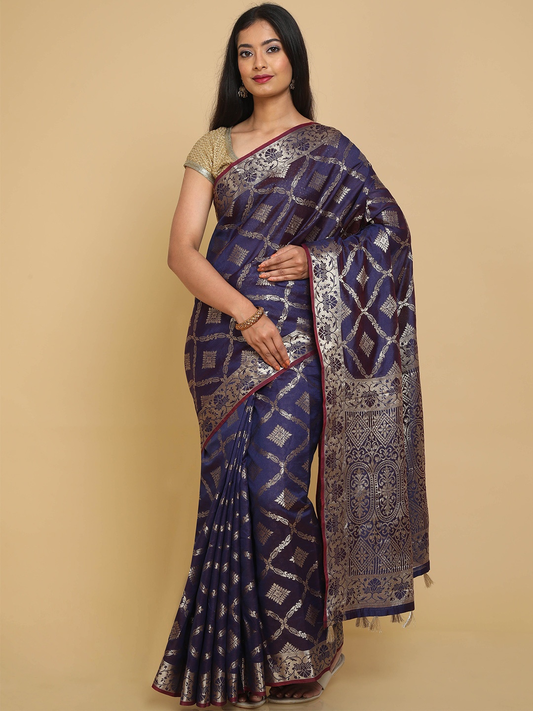 

Kalamandir Violet & Gold-Toned Woven Design Zari Silk Blend Banarasi Saree