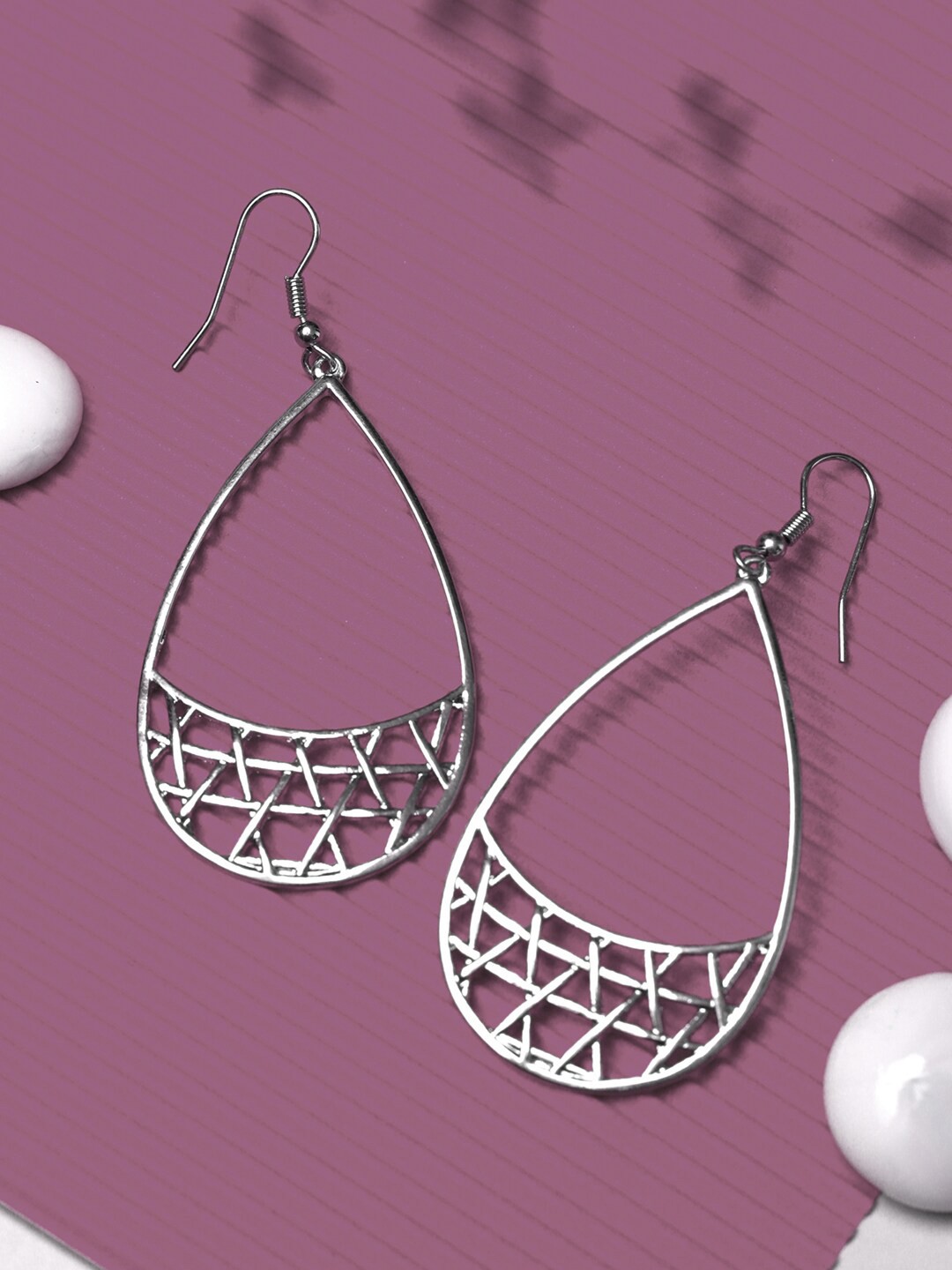 

PRITA BY PRIYAASI Silver-Plated Contemporary Drop Earrings