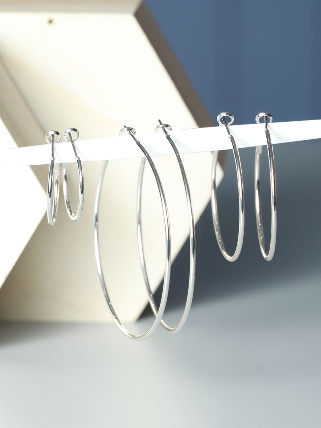 

PRITA BY PRIYAASI Set Of 3 Silver-Toned Circular Hoop Earrings
