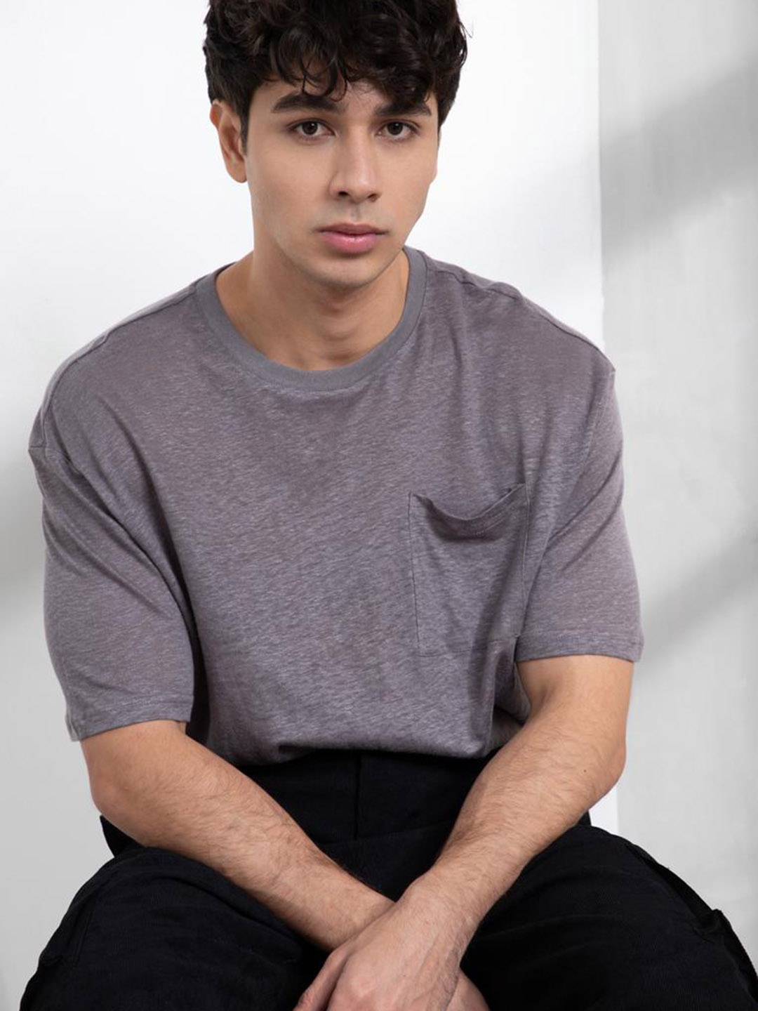 

ORIGIN BY ZALORA Men Grey Linen T-shirt