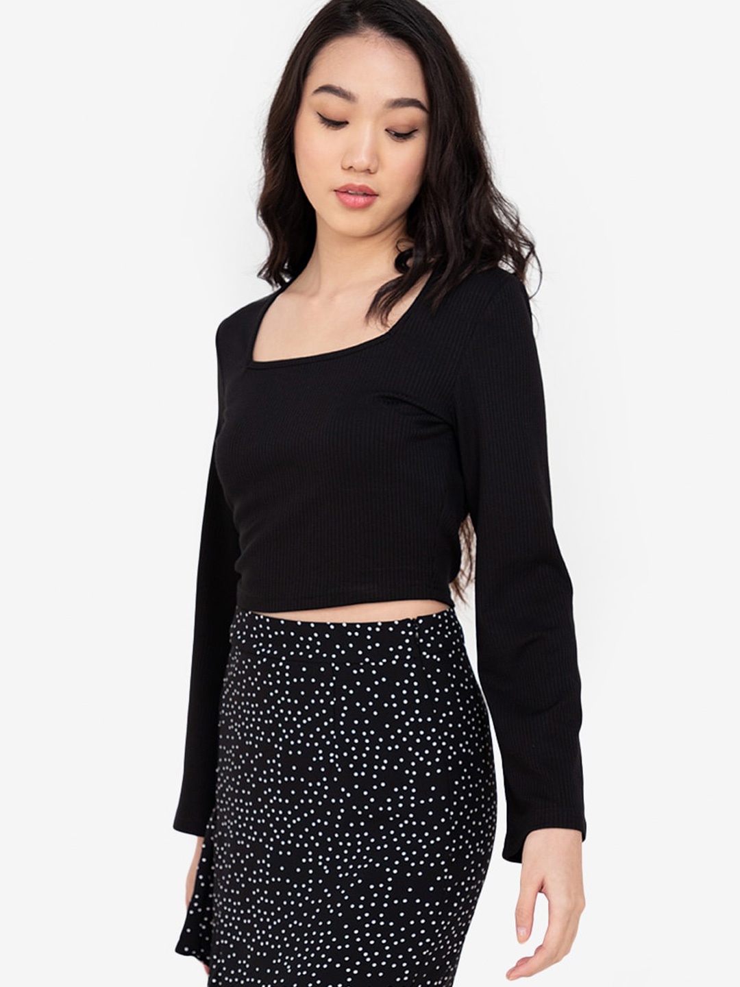 

ZALORA BASICS Women Black Solid Crop Top