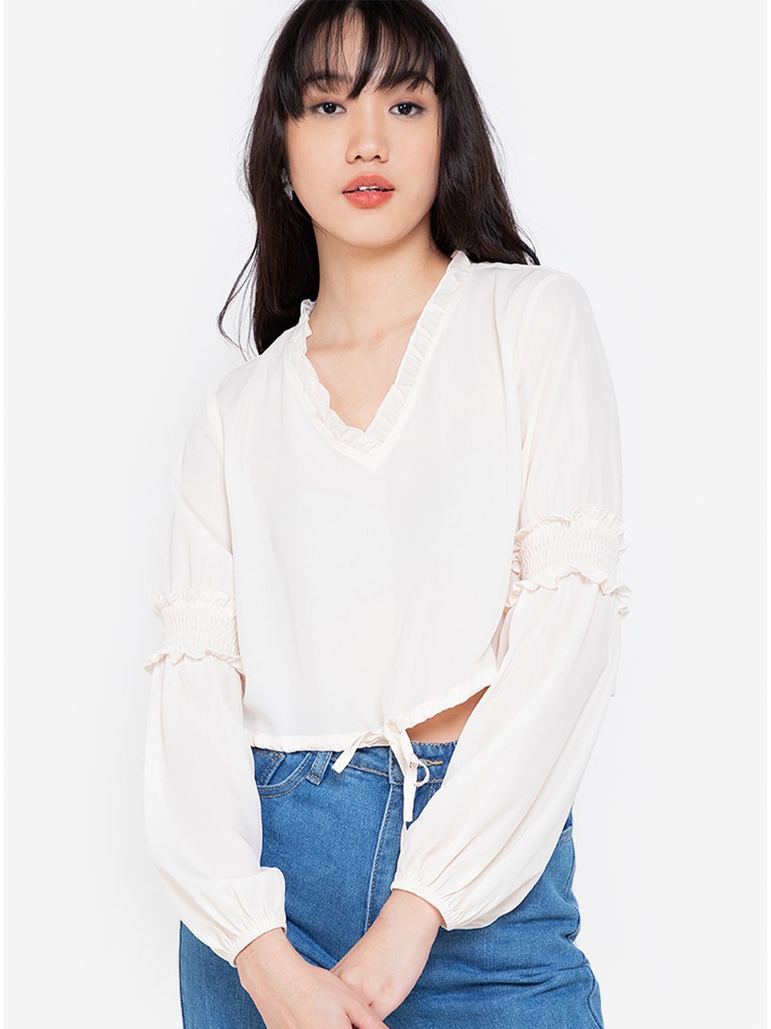 

ZALORA BASICS White Balloon Sleeve Top