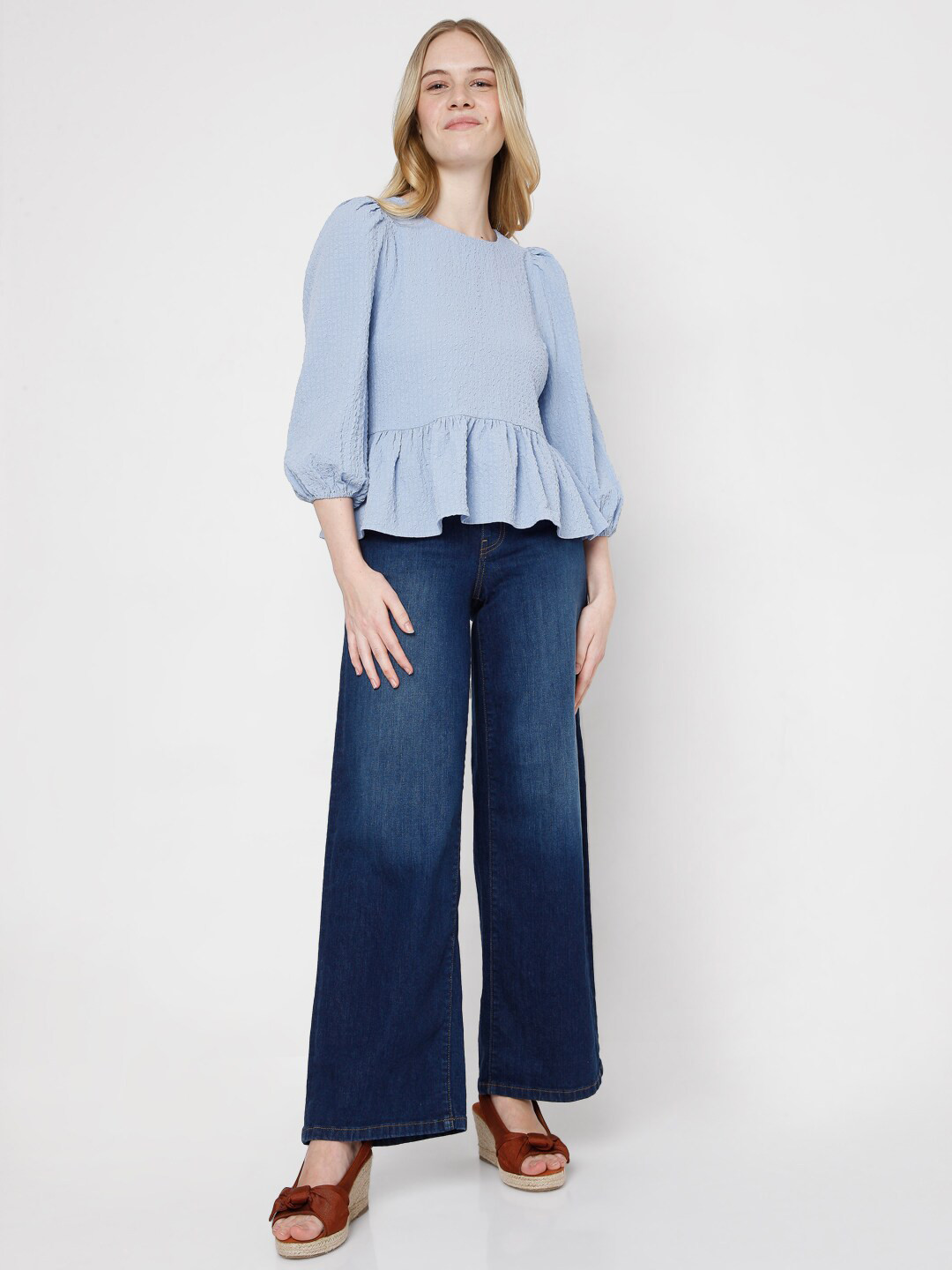 

Vero Moda Women Blue Classic Casual Shirt