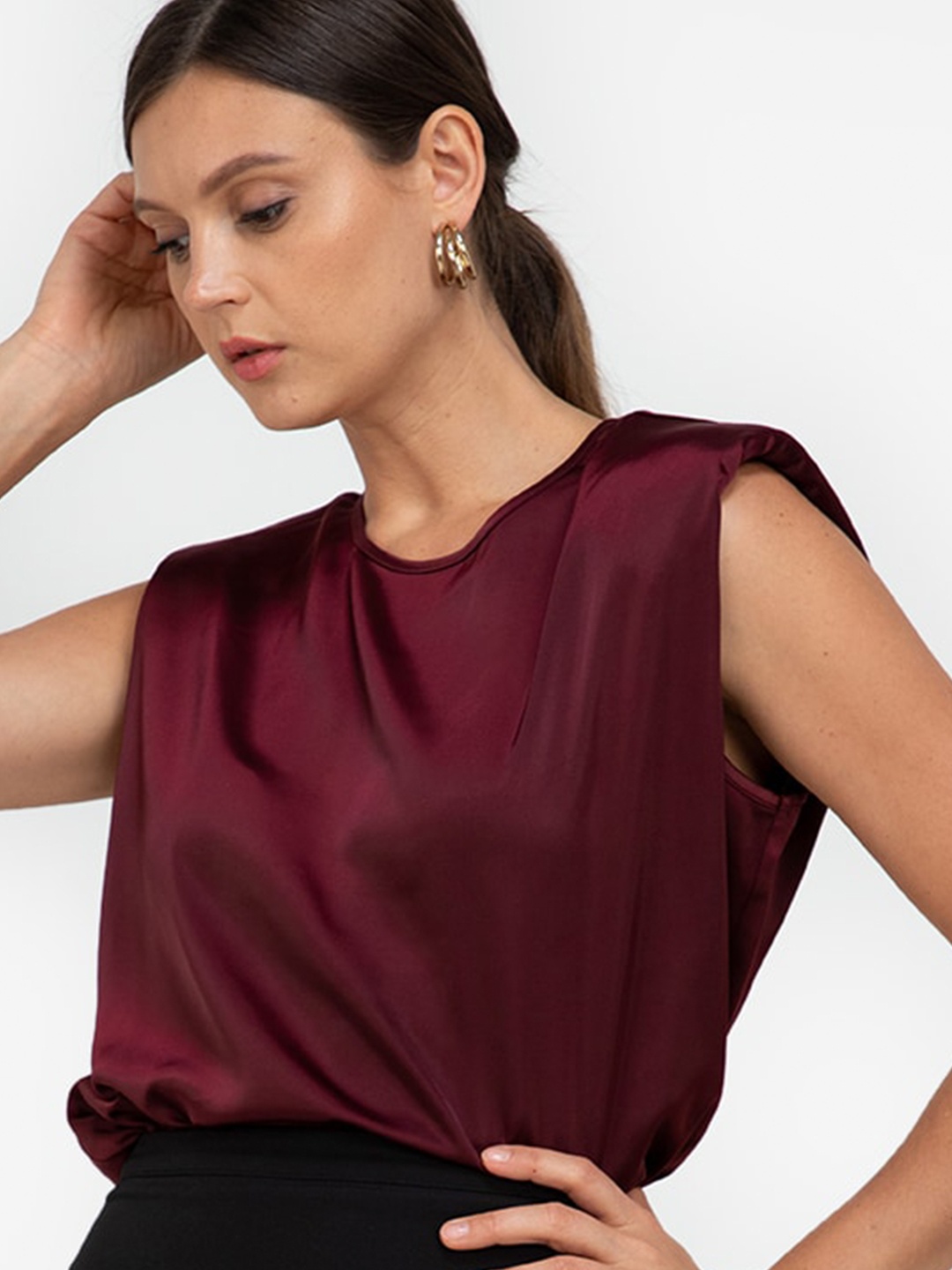 

ZALORA WORK Red Satin Shoulder Pad Top