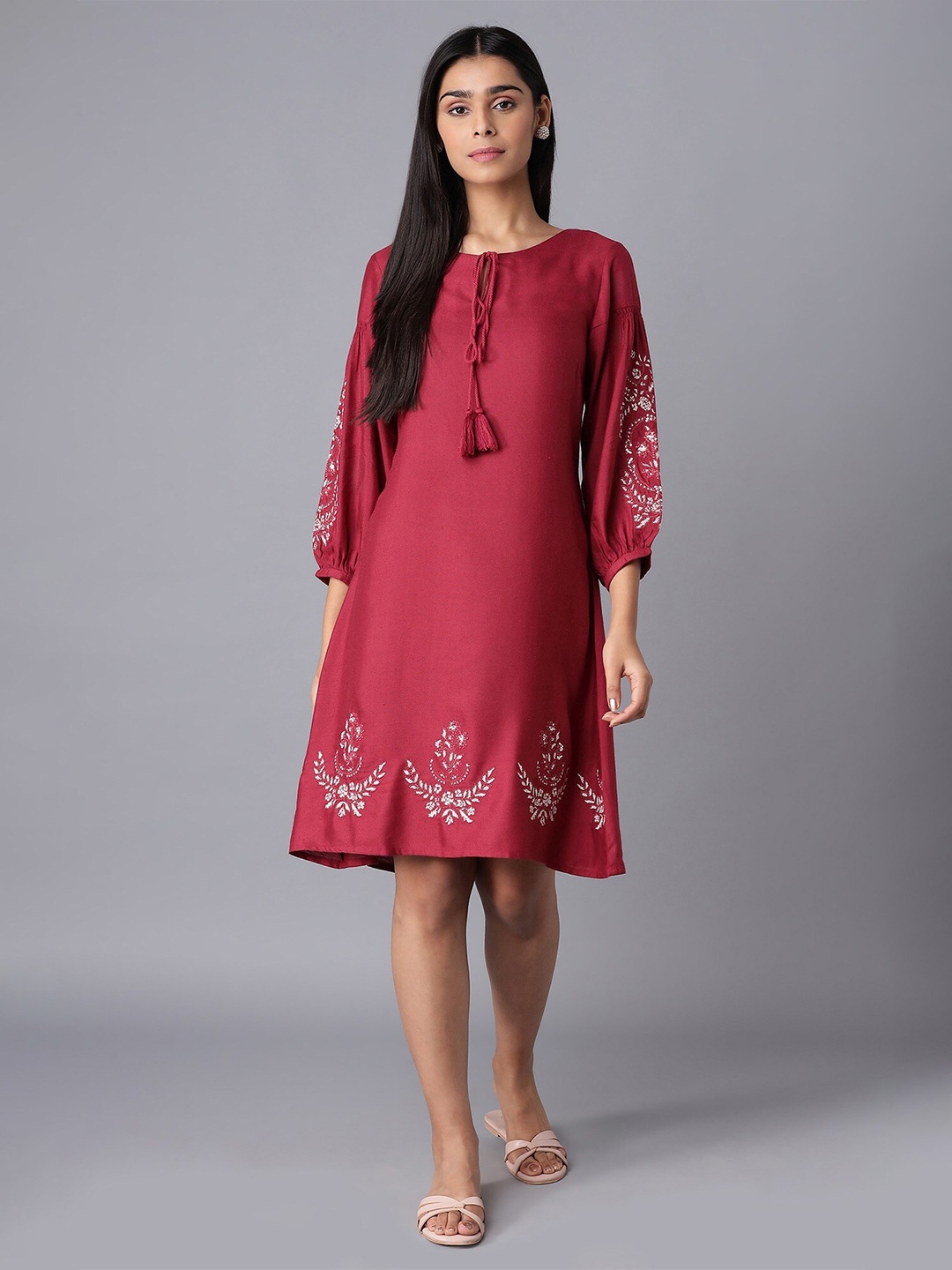 

W Red & White Ethnic Motifs Embroidered Tie-Up Neck A-Line Dress