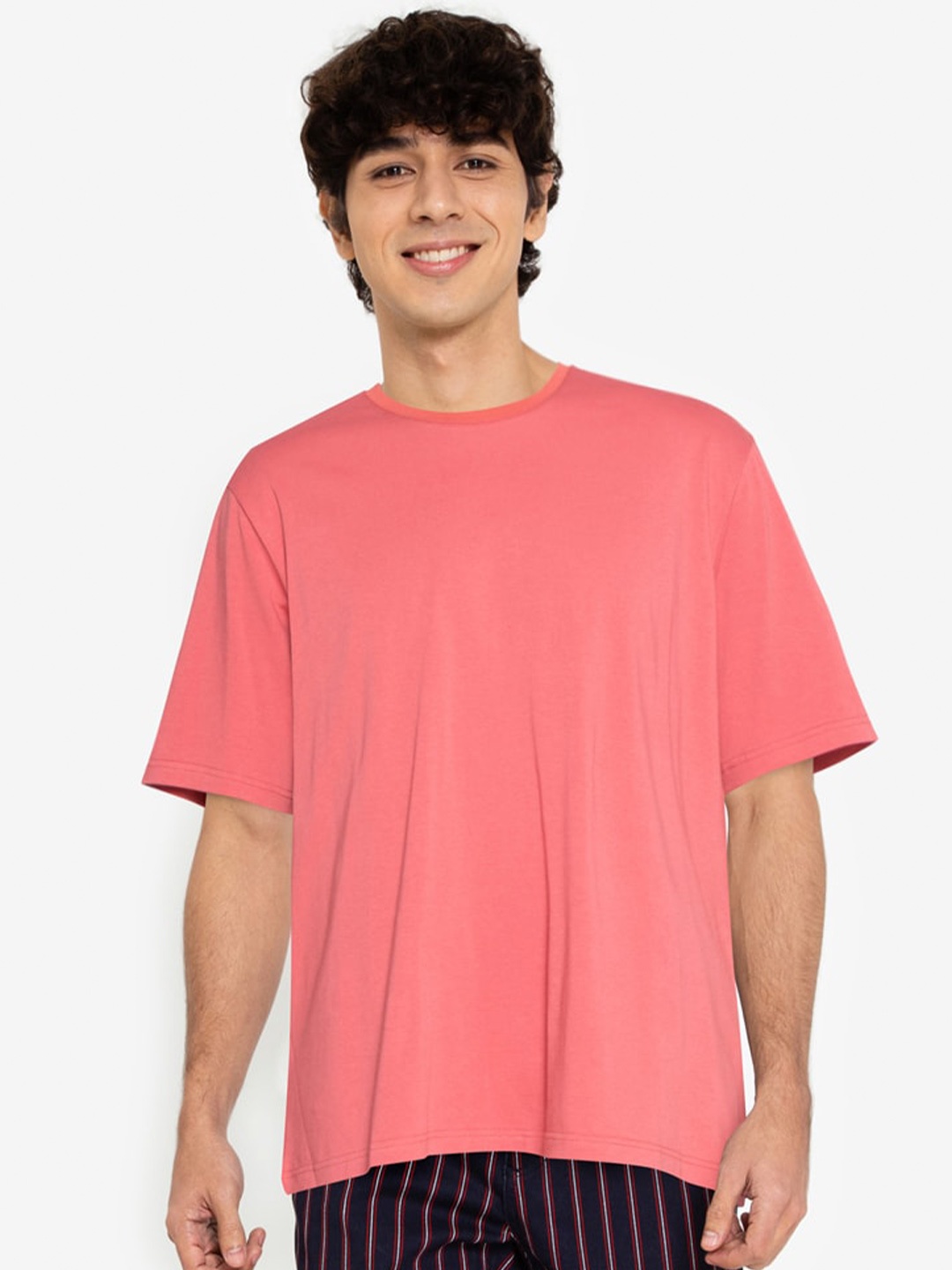 

Men Solid T-Shirt, Red