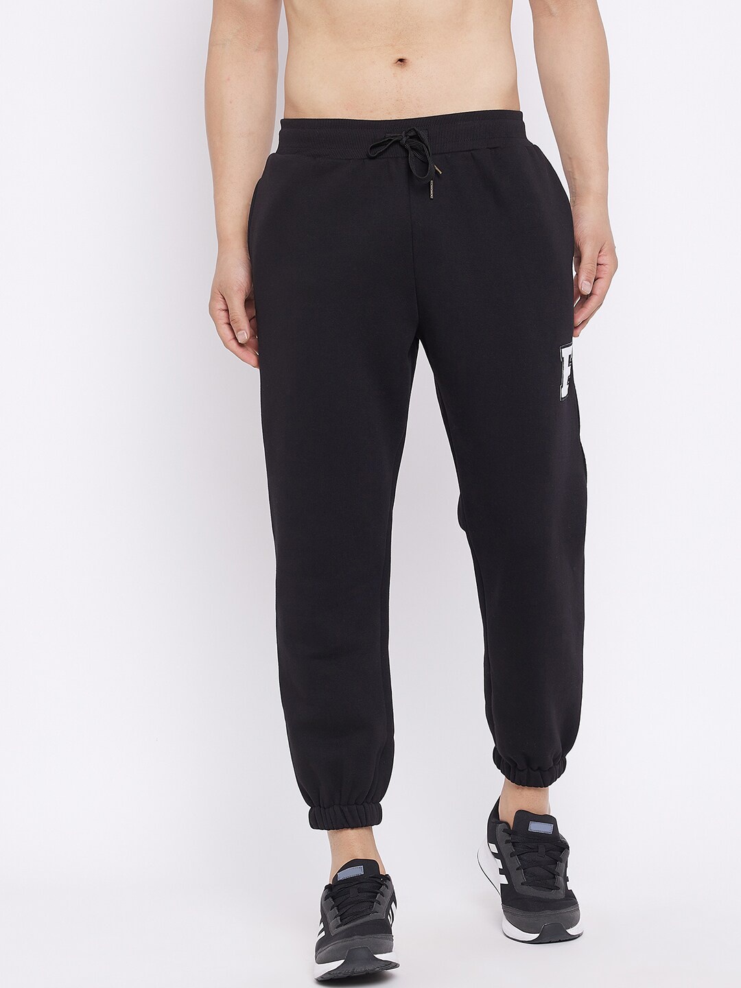 

FUGAZEE Men Black Solid Oversized Joggers