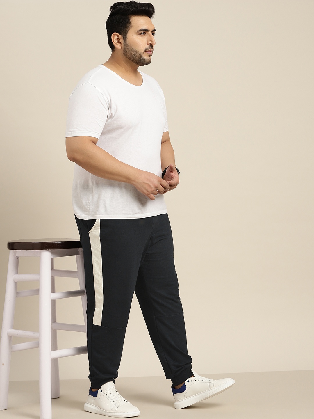 

Sztori Men Plus Size Navy Blue Solid Joggers
