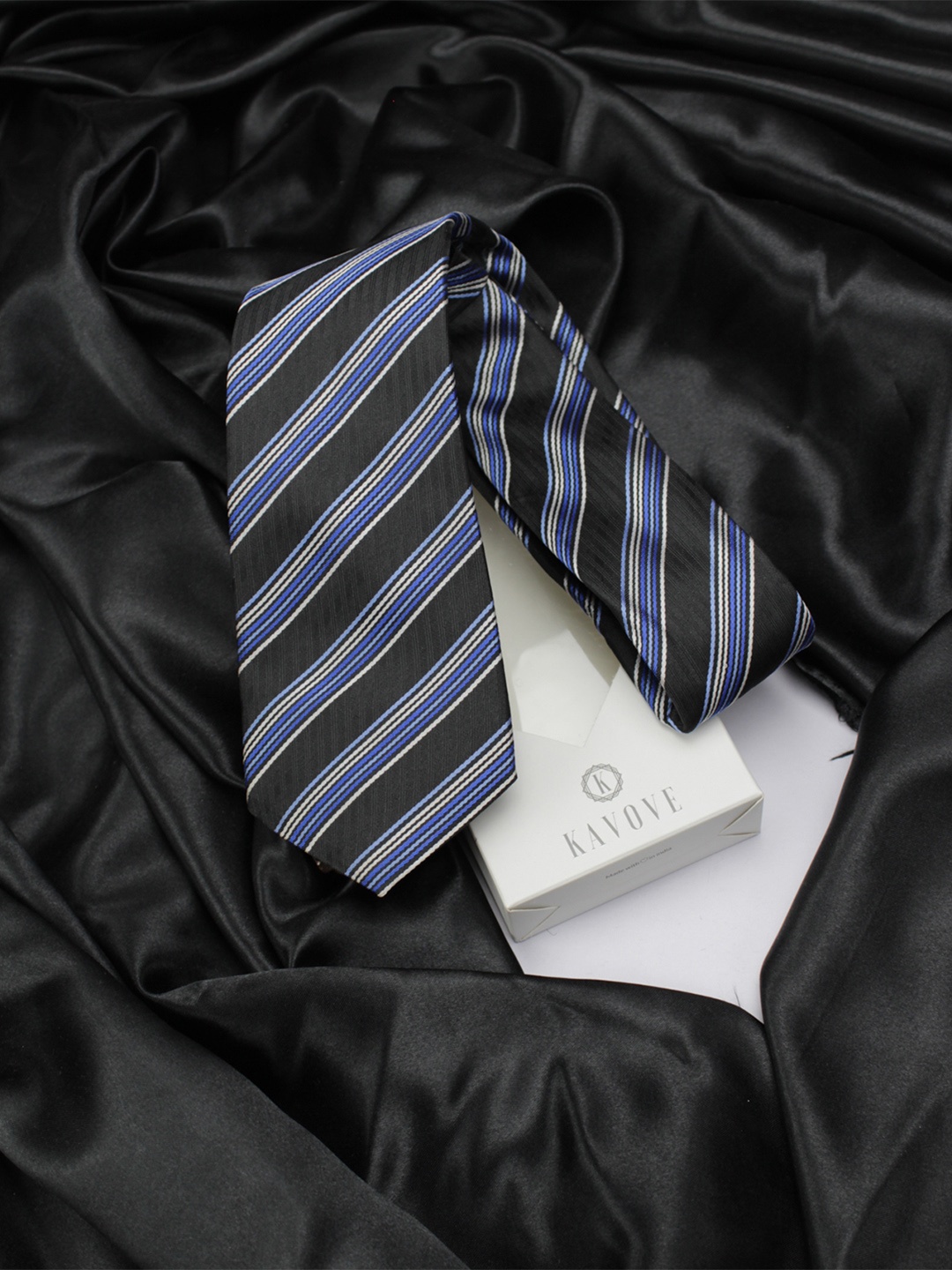 

KOVOVE Men Black & Blue Striped Broad Tie