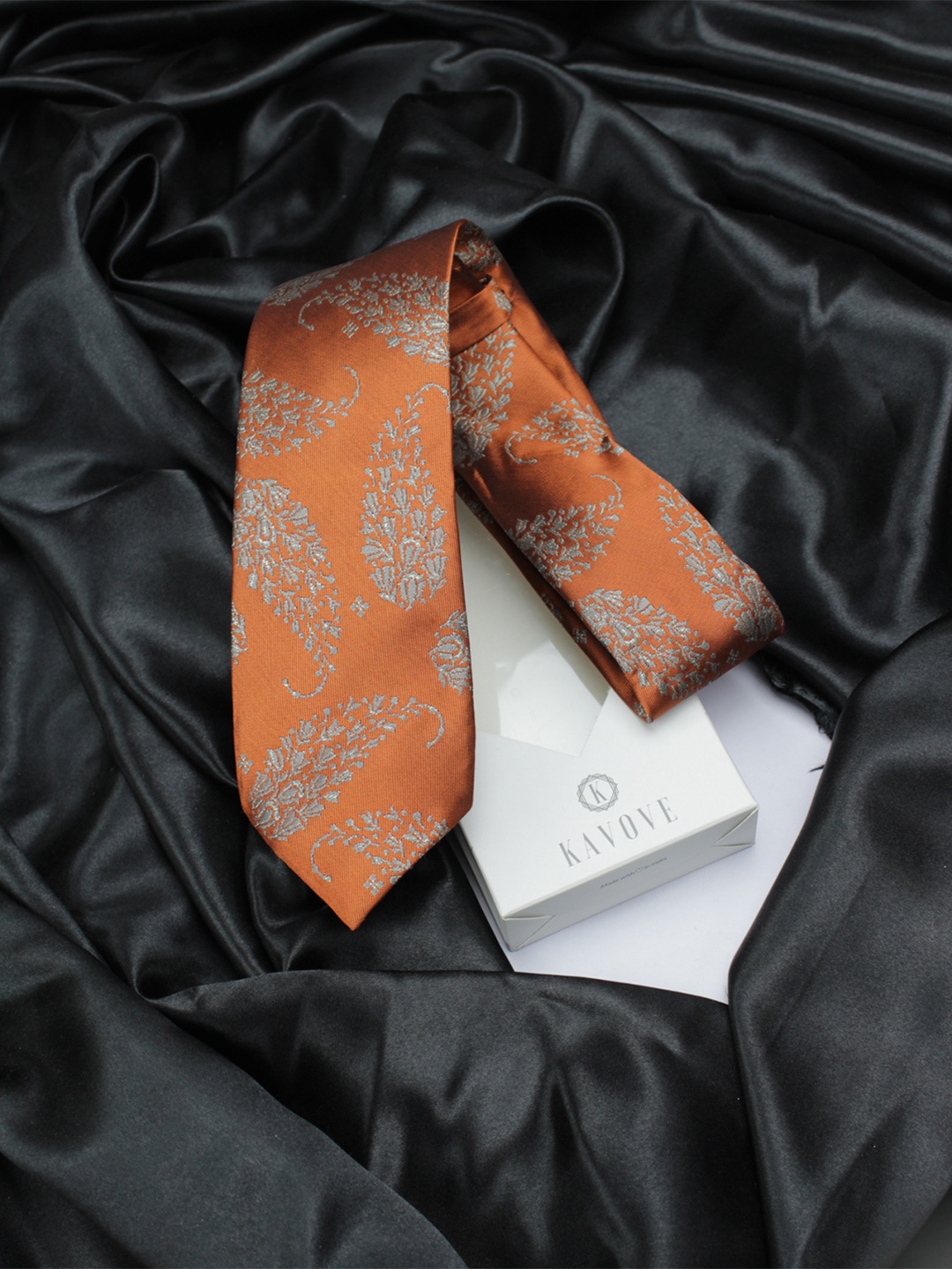 

KOVOVE Men Orange & Grey Paisley Printed Broad Tie