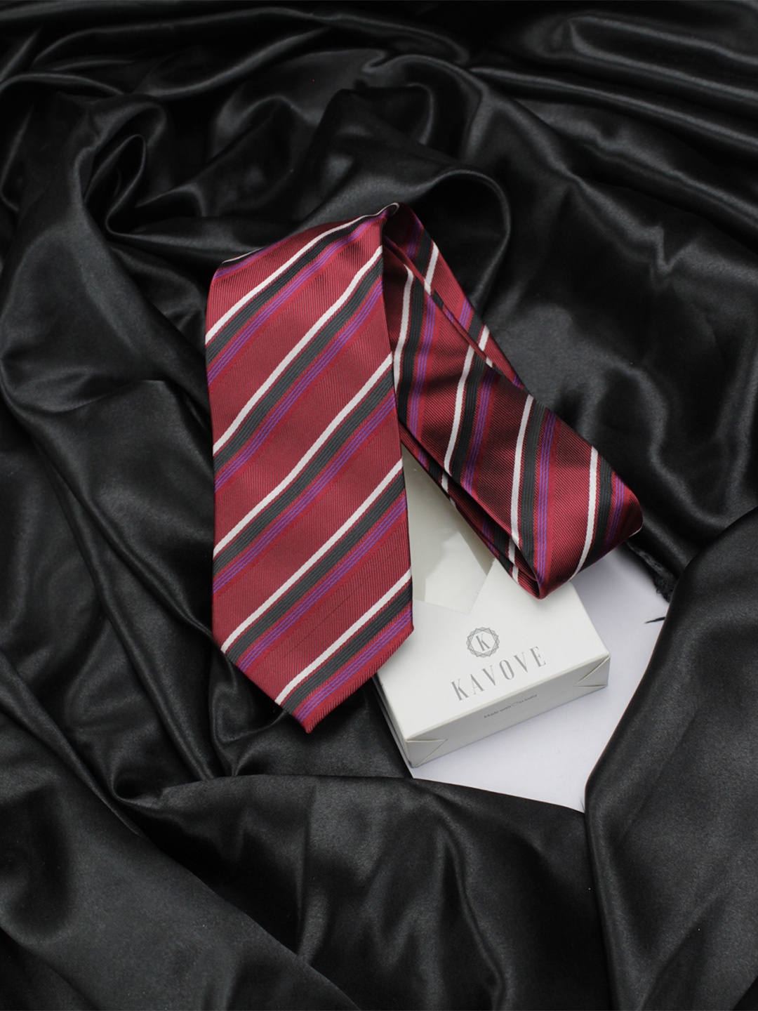 

KOVOVE Men Red & White Striped Broad Tie