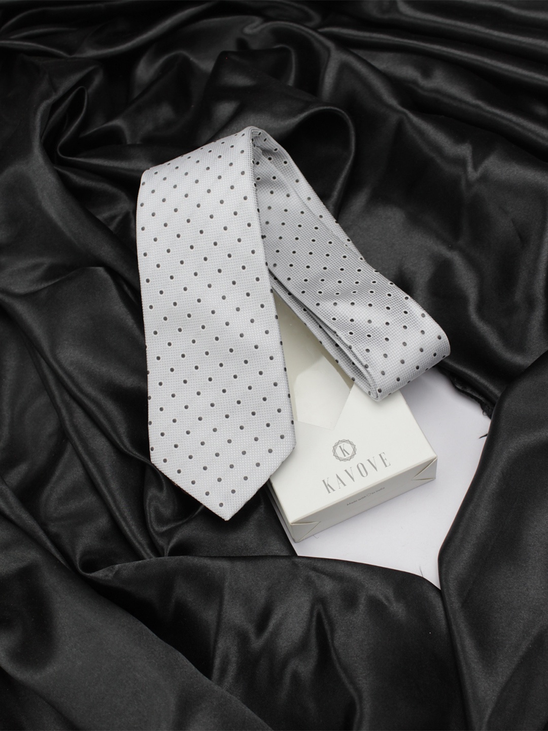 

KOVOVE Men Grey & Black Woven Design Broad Tie