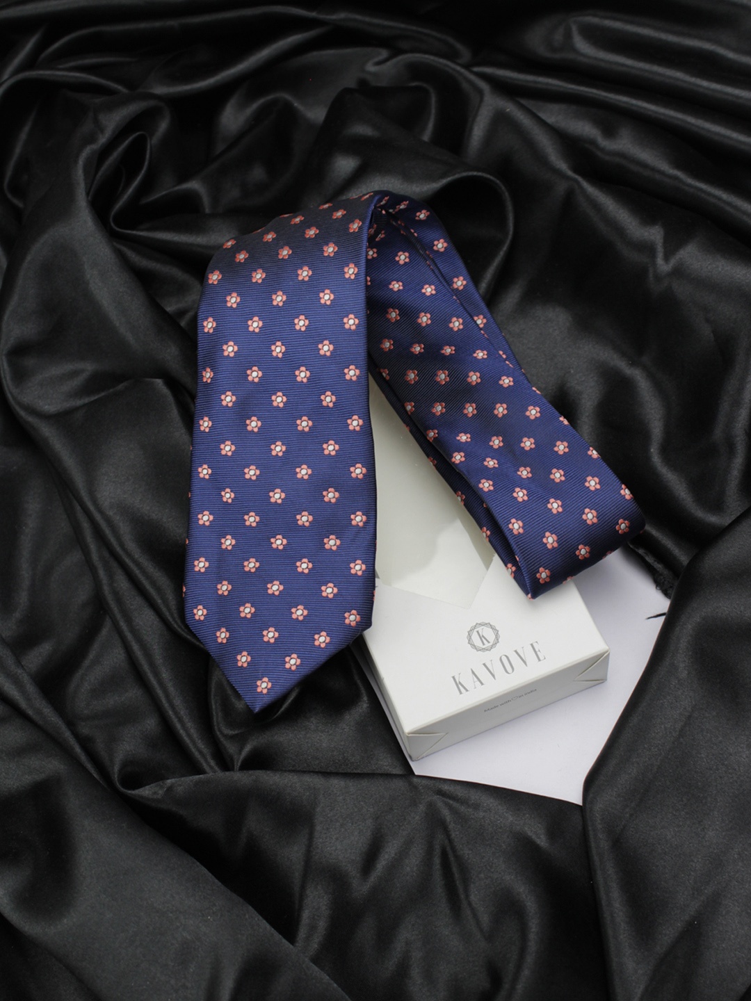 

KOVOVE Men Blue & Orange Miniscule Floral Woven Design Broad Tie