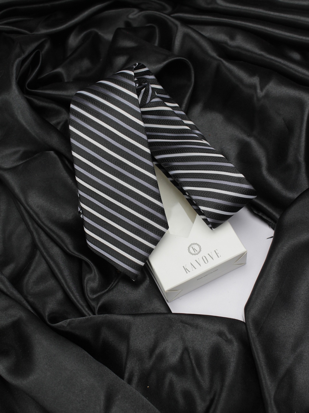 

KOVOVE Men Black & White Striped Broad Tie