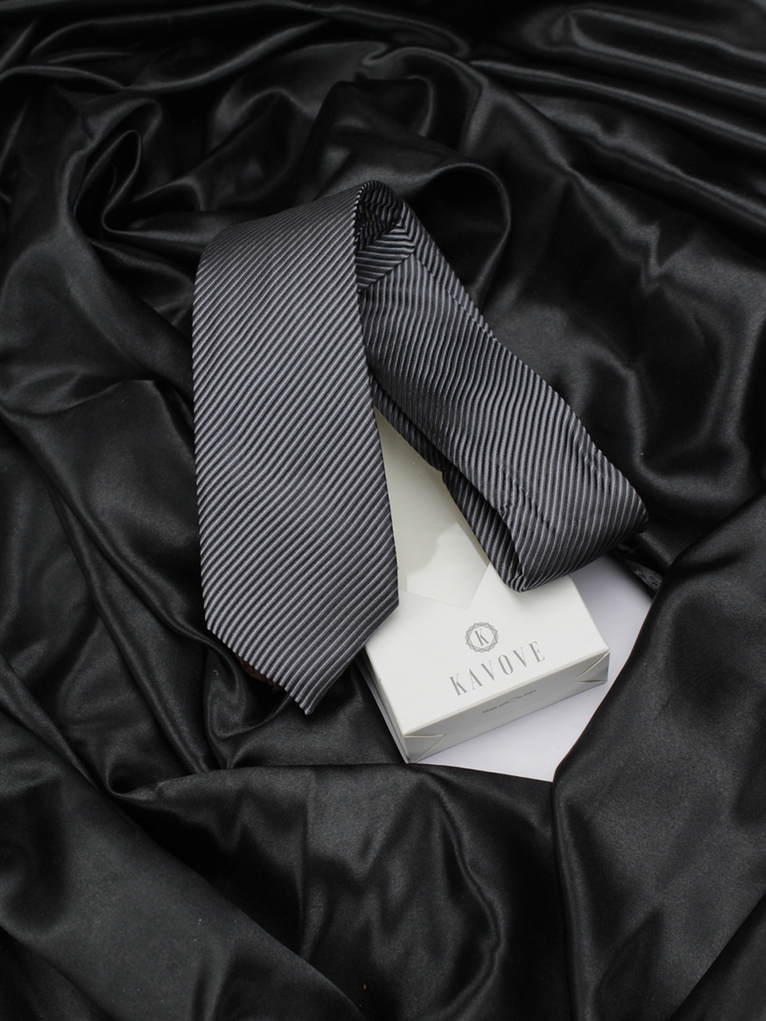 

KOVOVE Men Black & Grey The Phoenix Striped Broad Tie