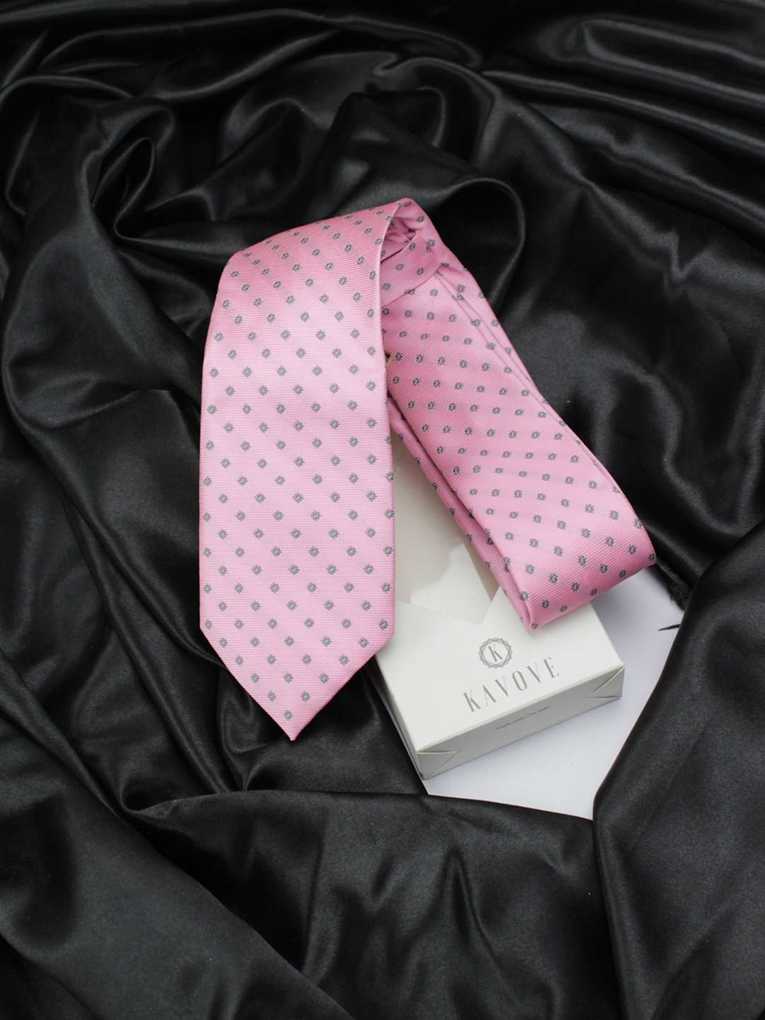 

KOVOVE Men Pink & Grey The Abstract Polka Fusion Woven Design Broad Tie