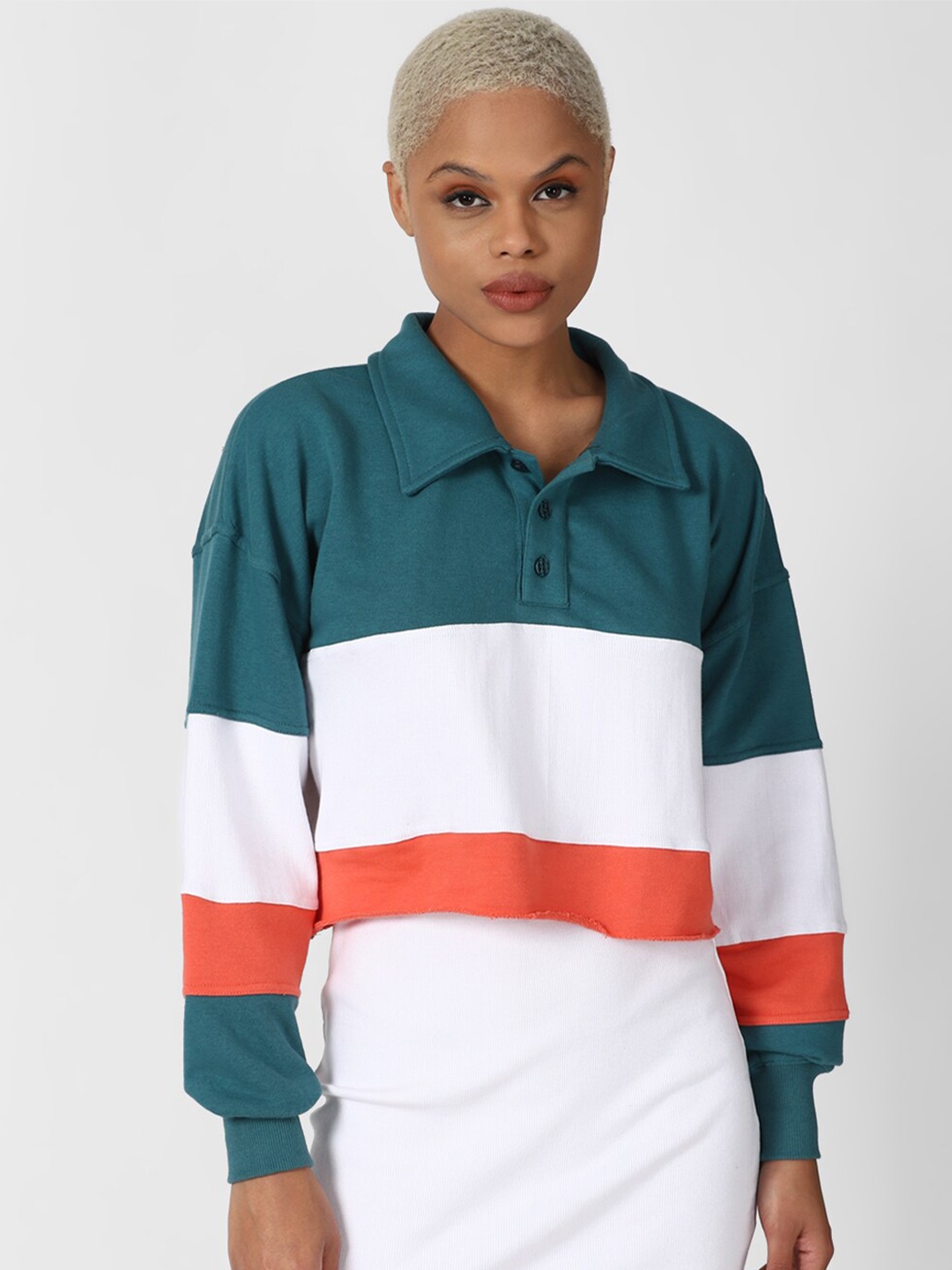 

FOREVER 21 Women Green Colourblocked Sweatshirt