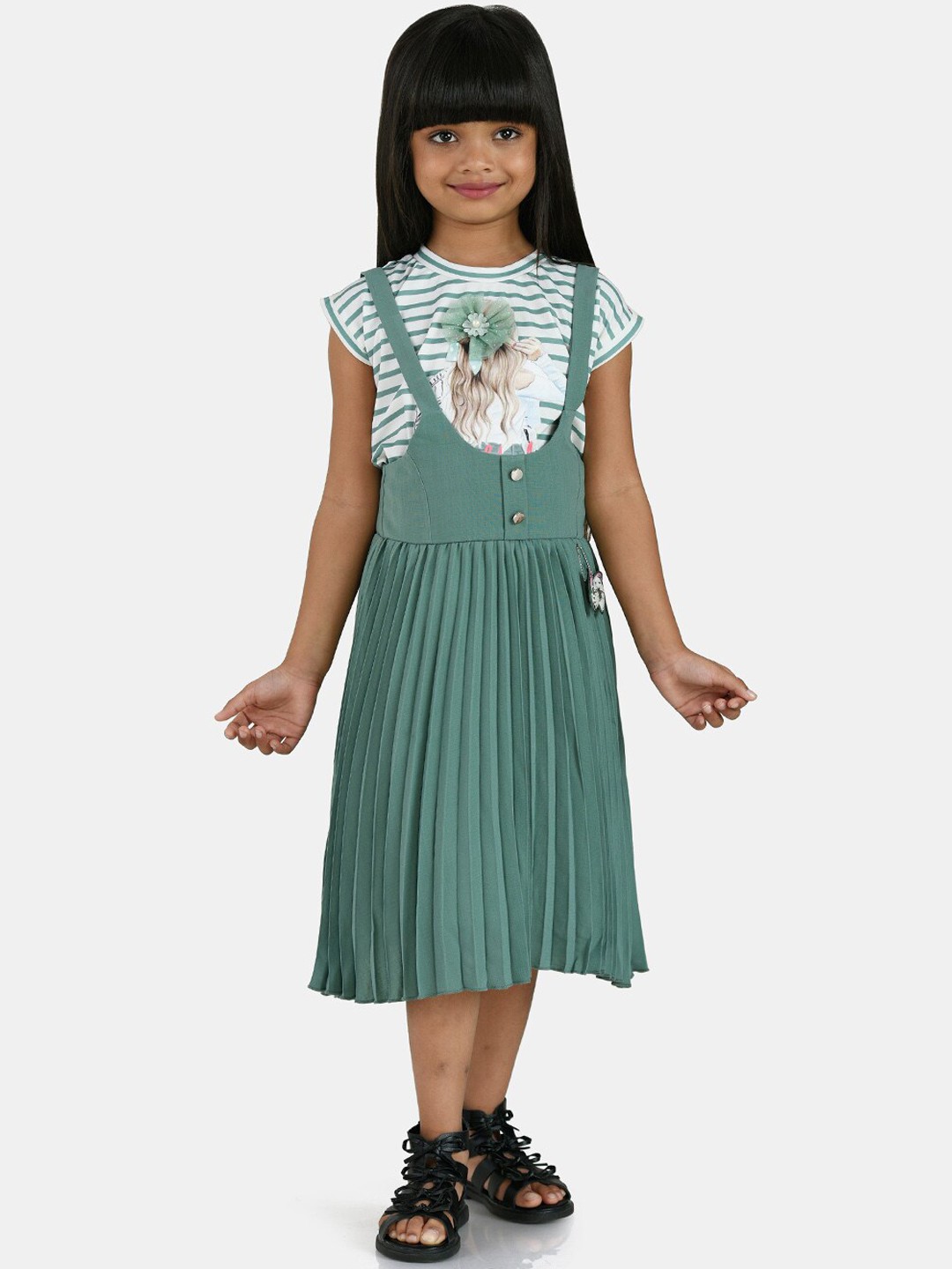 

Peppermint Girls Green Accordion Pleated Dungarees