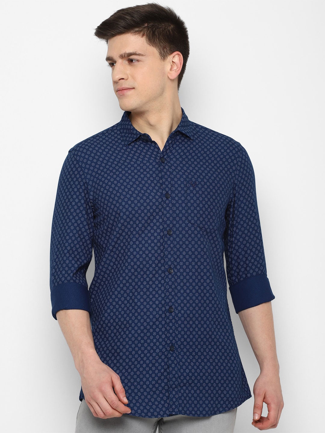 

Allen Solly Sport Men Blue Printed Casual Shirt