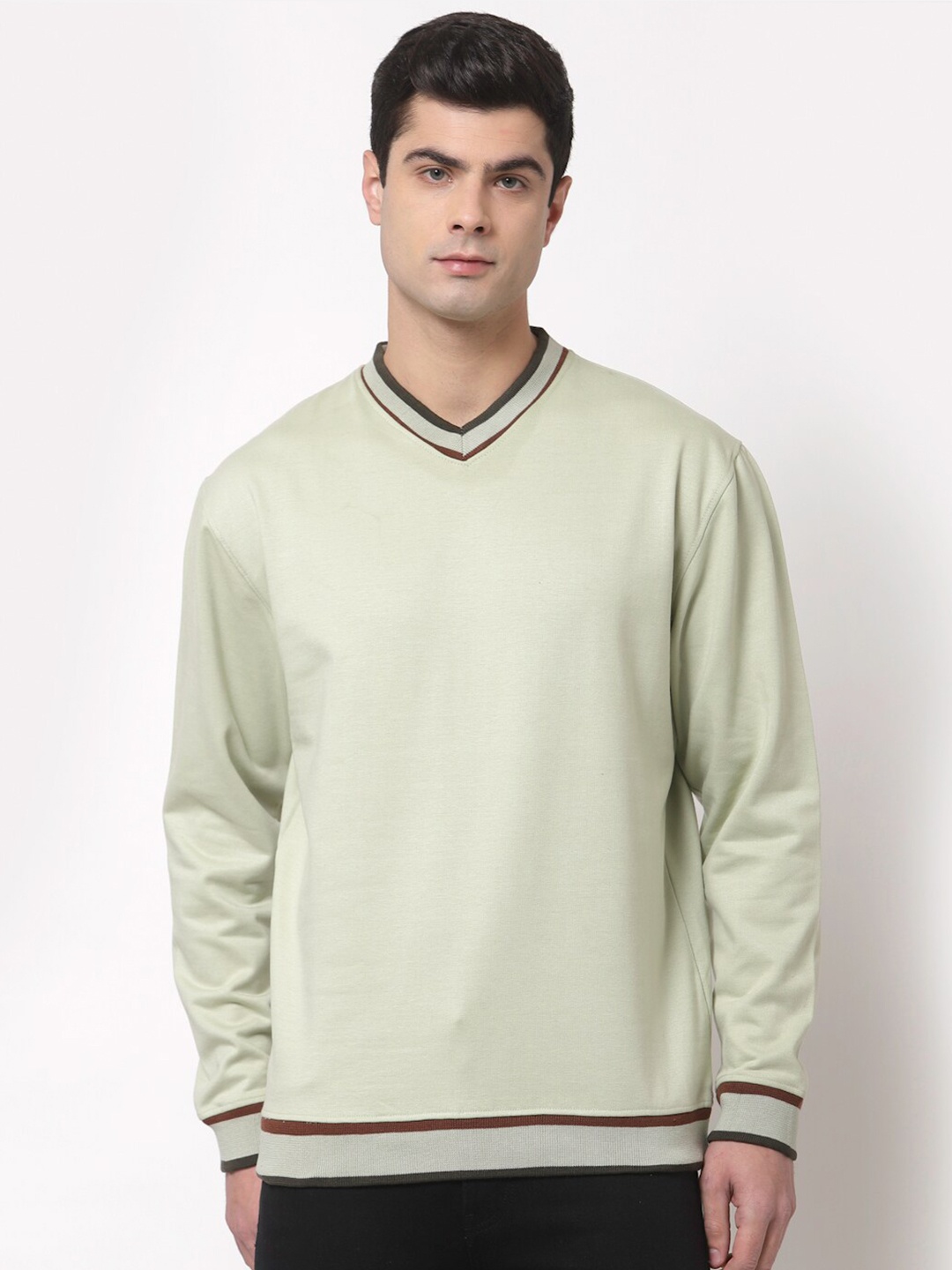 

Style Quotient Men Green Sweatshirt