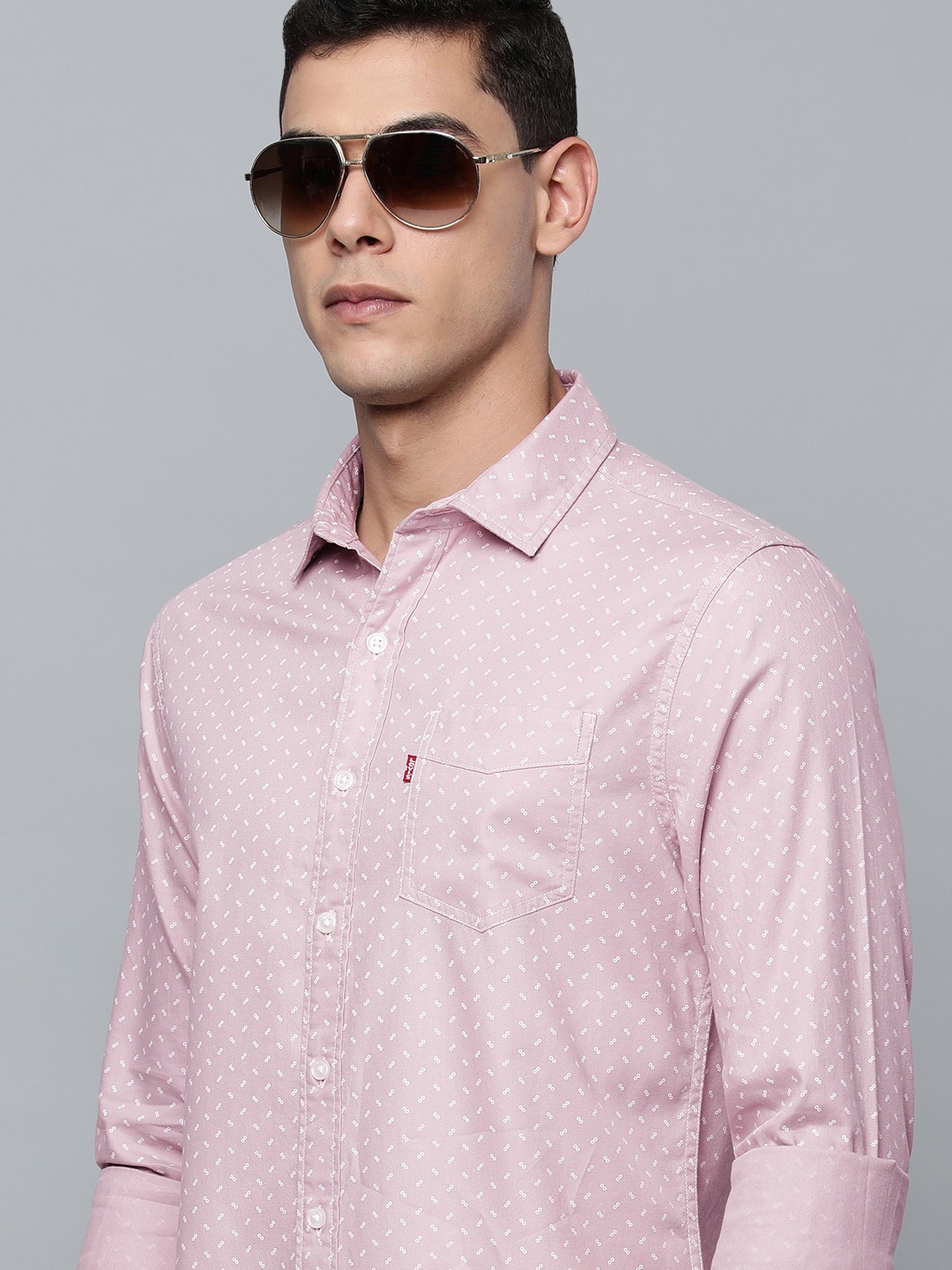 

Levis Men Dusty Pink Cotton Slim Fit Printed Casual Shirt