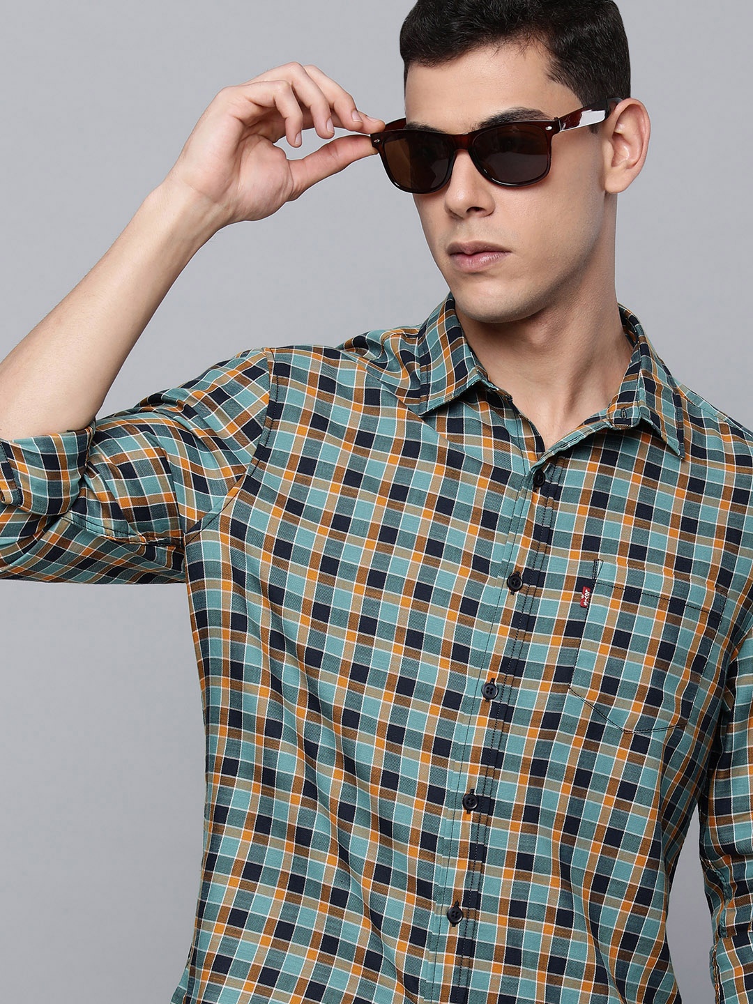 

Levis Men Blue & Orange Slim Fit Checked Casual Shirt