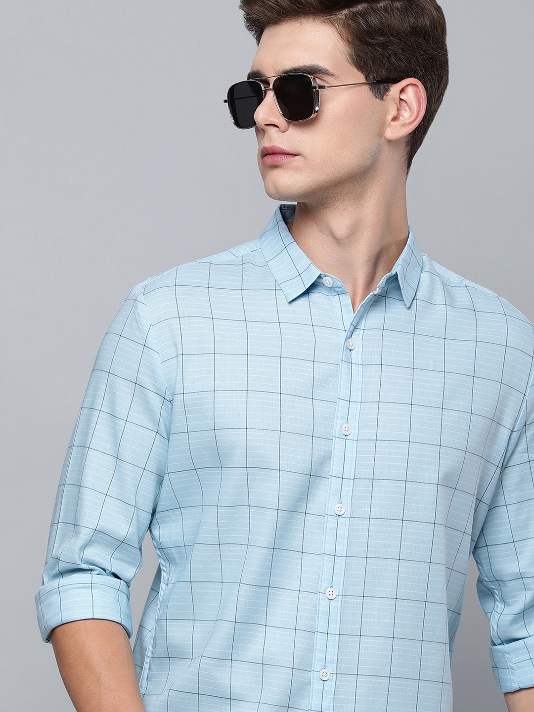 

Levis Men Blue Slim Fit Checked Casual Shirt