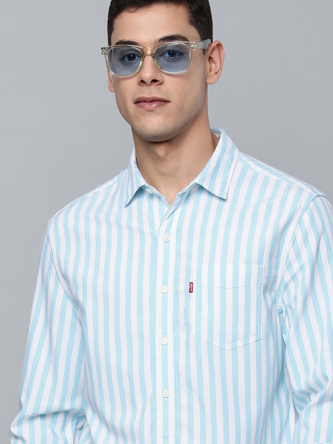 

Levis Men Blue & White Slim Fit Striped Casual Shirt