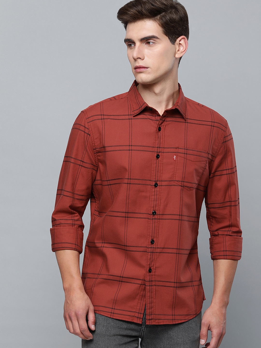 

Levis Men Brown Slim Fit Windowpane Checked Casual Shirt