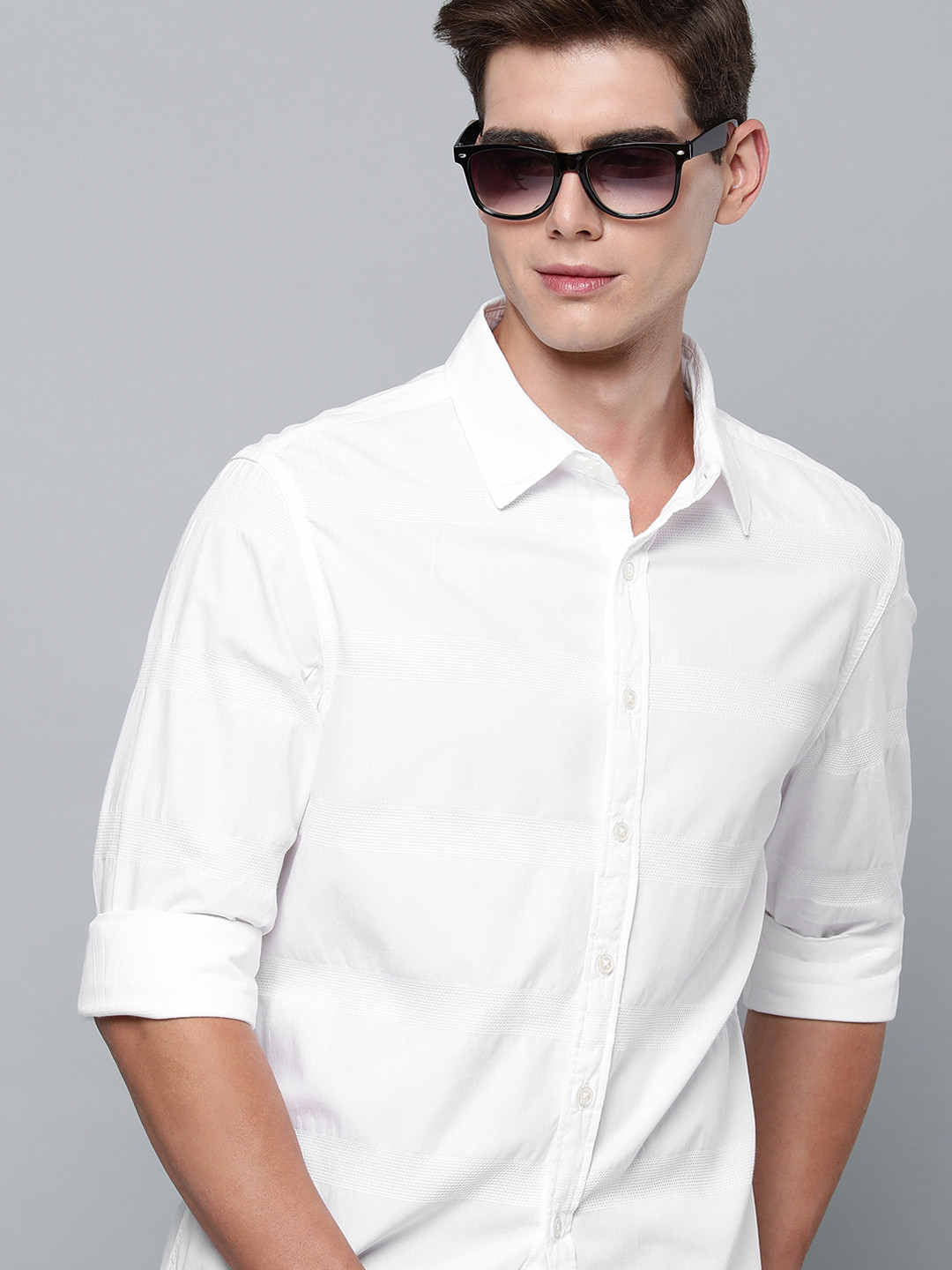 

Levis Men White Slim Fit Textured Casual Shirt