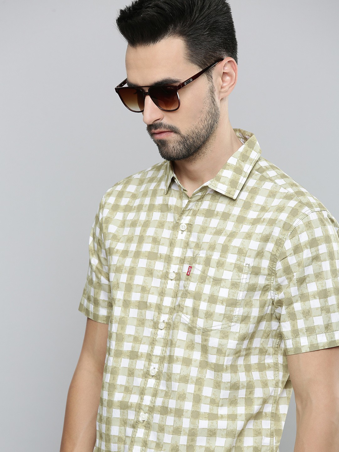 

Levis Men Green & White Slim Fit Checked Pure Cotton Casual Shirt