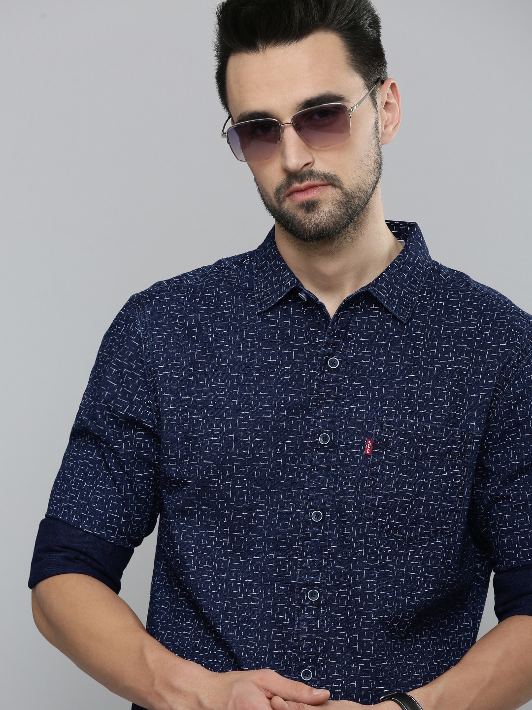 

Levis Men Navy Blue Slim Fit Abstract Opaque Printed Pure Cotton Casual Shirt with Pocket