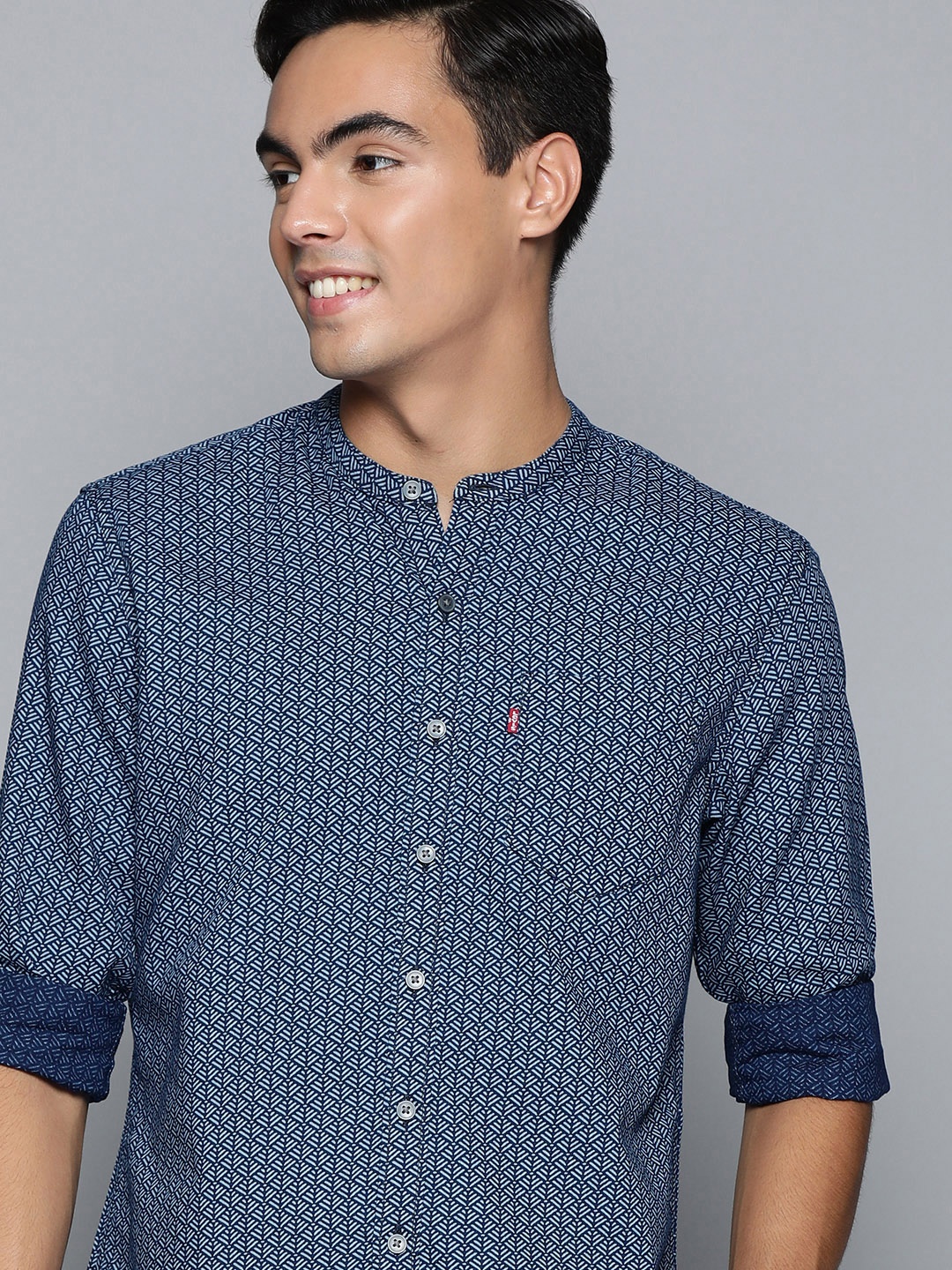 Levis Men Blue Slim Fit Printed Casual Pure Cotton Shirt