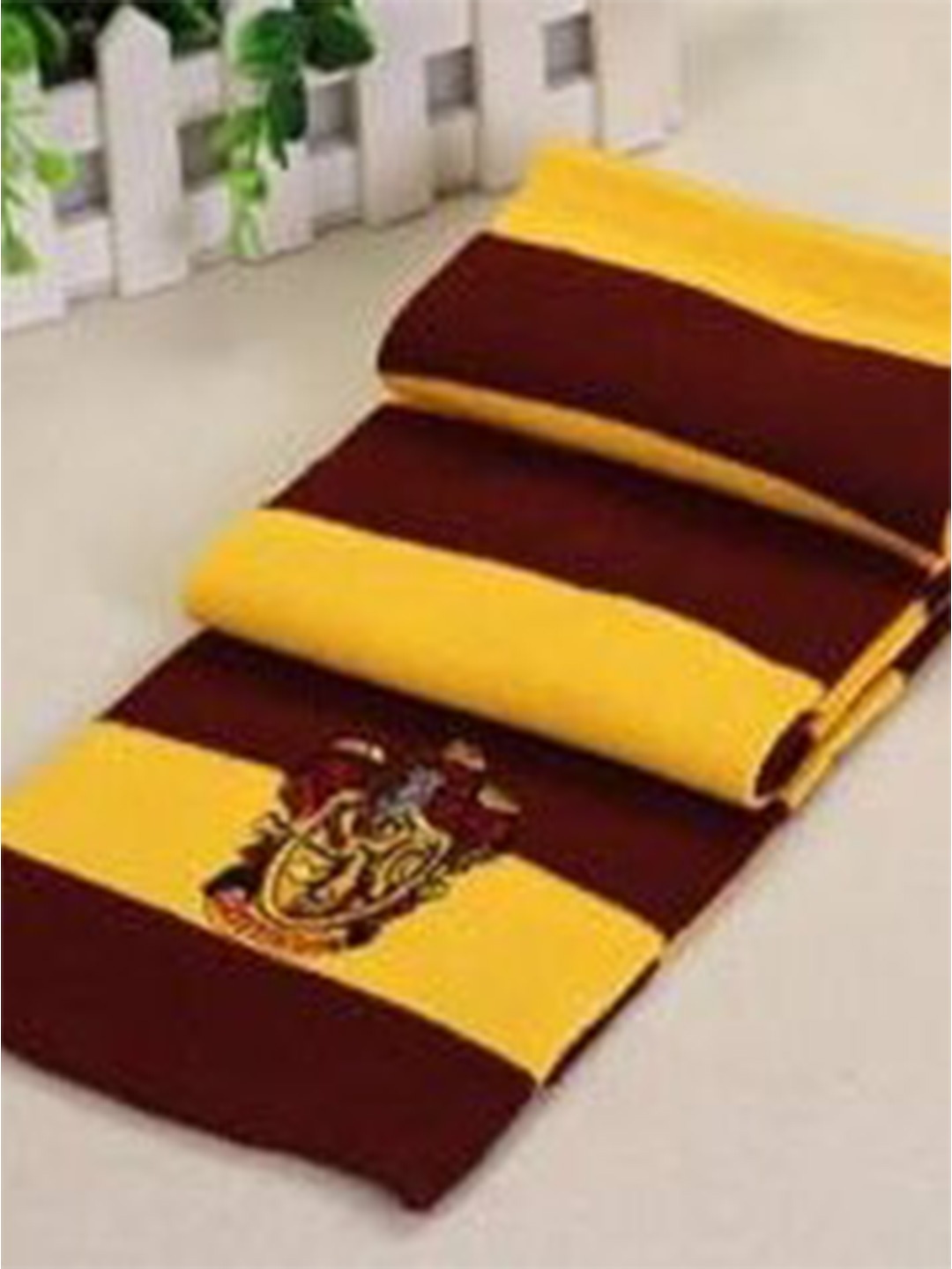 

EL REGALO Unisex Maroon & Yellow Striped Scarf