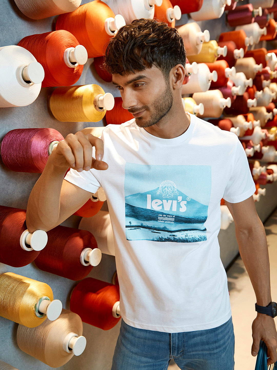 

Levis Men White Printed Pure Cotton T-shirt