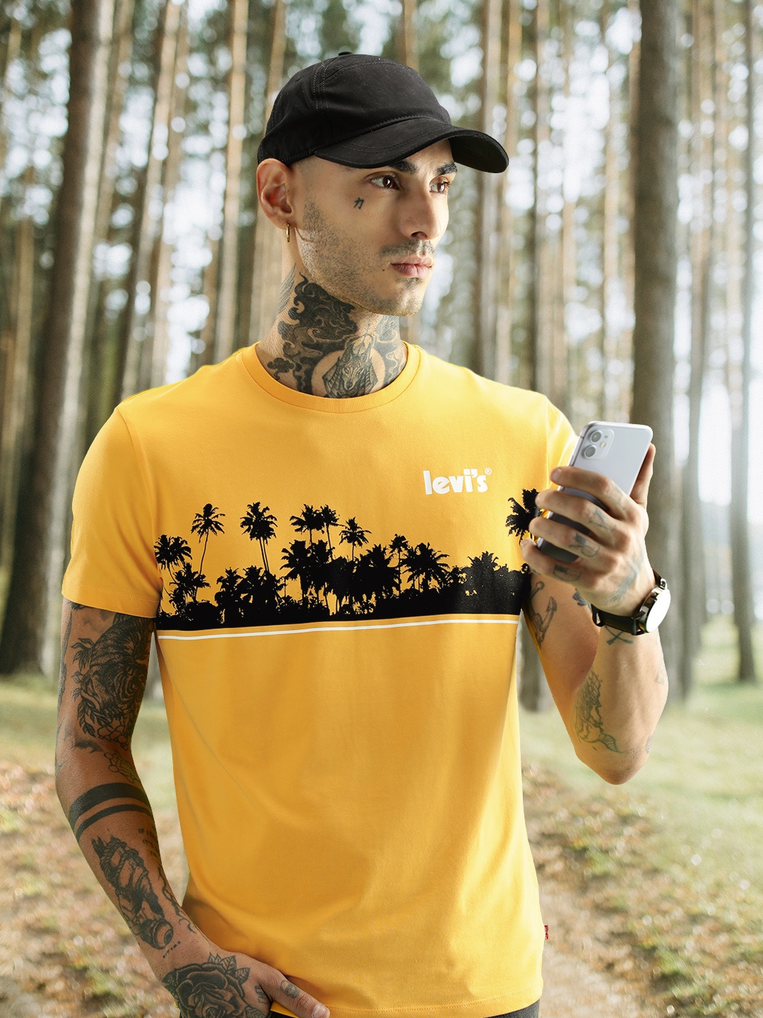 Levis Men Yellow Graphic Printed T-shirt