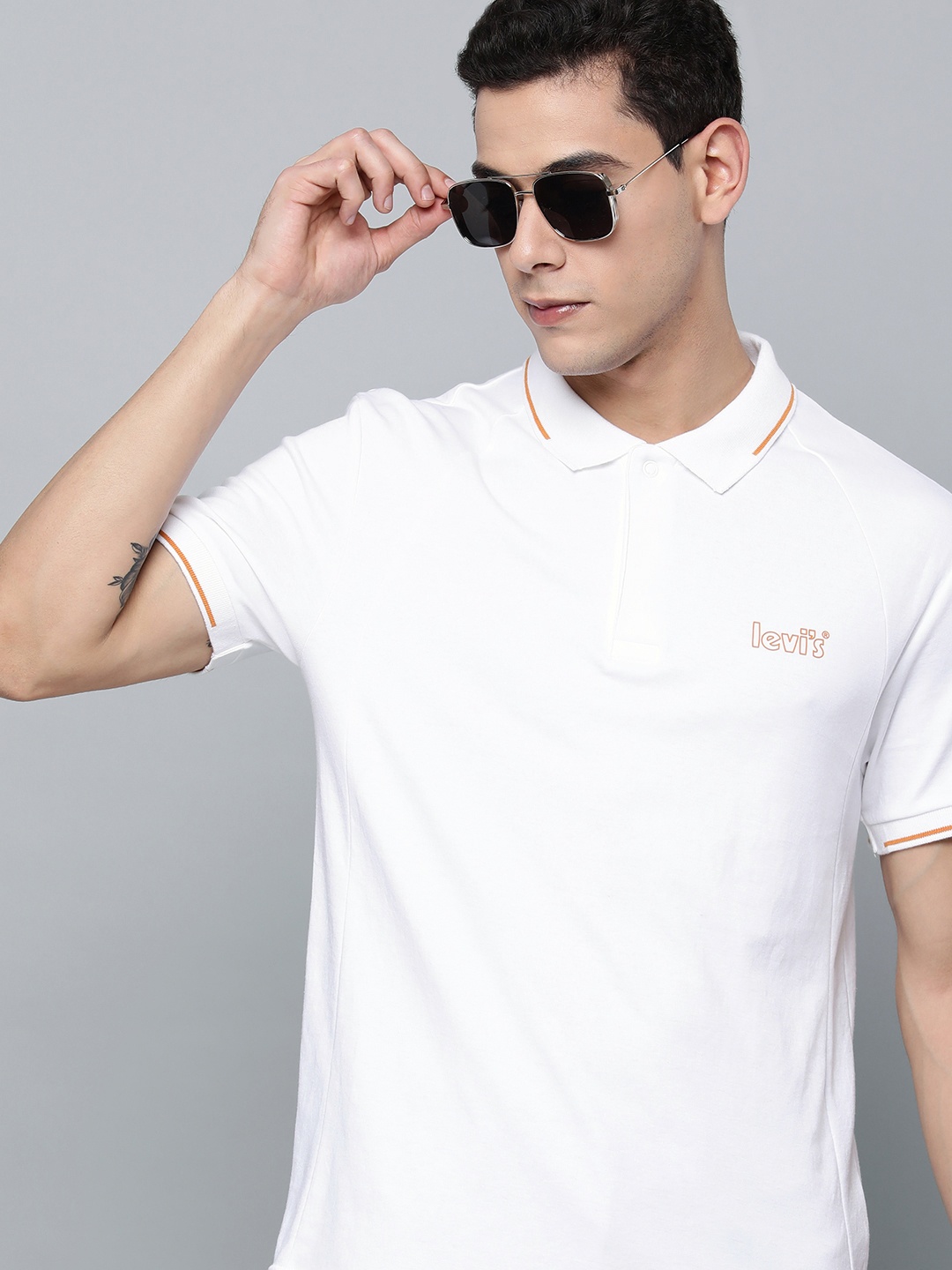 

Levis Men White Brand Logo Printed Polo Collar T-shirt