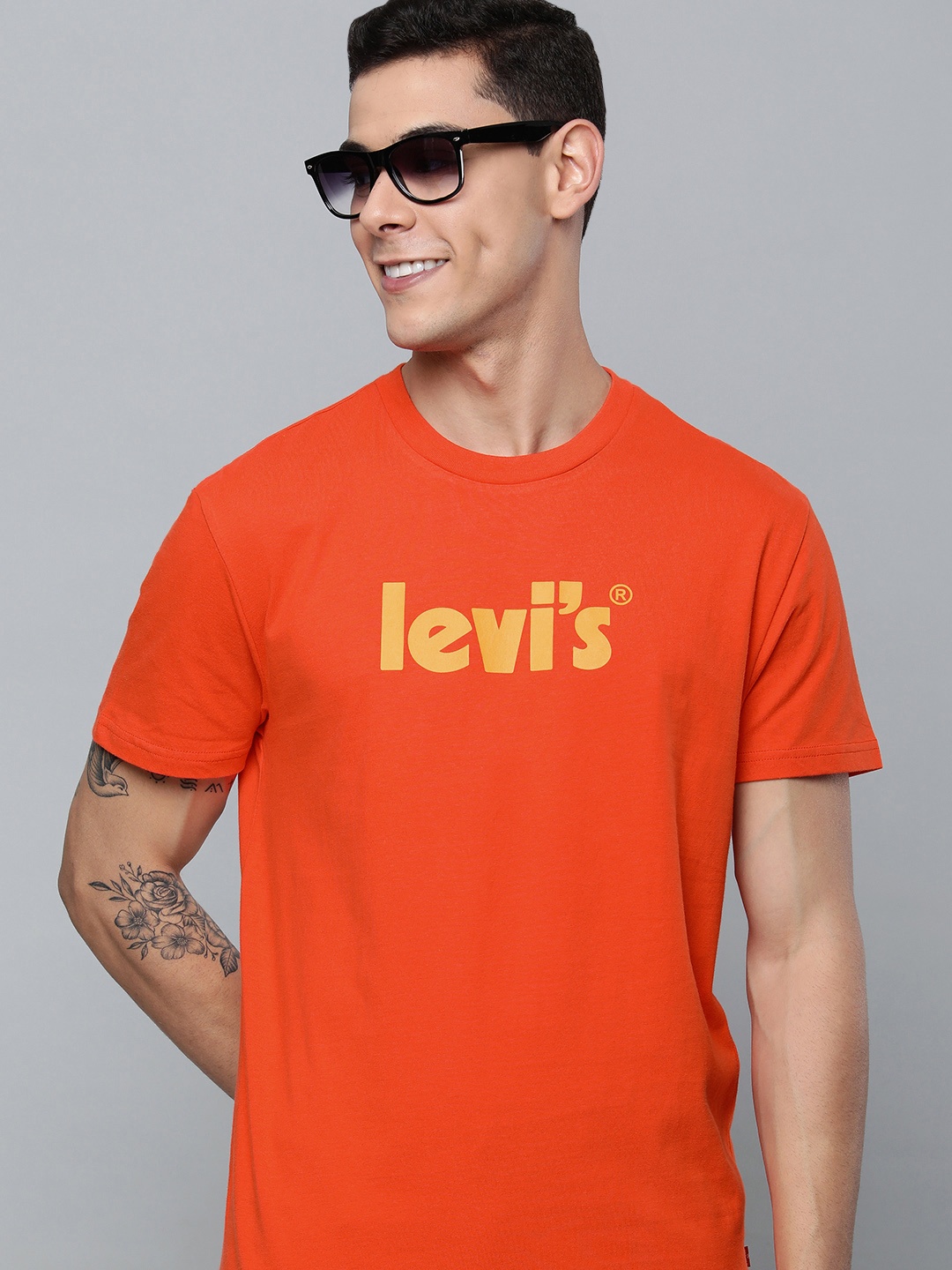 

Levis Men Orange & Yellow Printed Pure Cotton T-shirt