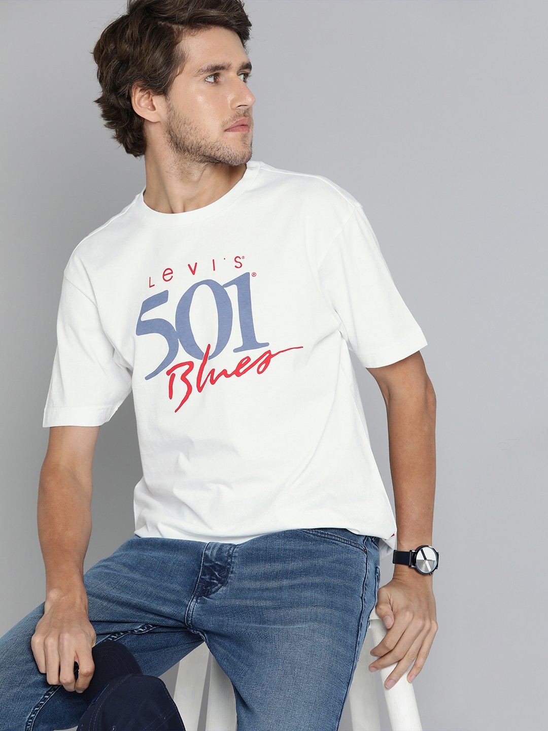 

Levis Men White & Blue Typography Printed Drop-Shoulder Sleeves Pure Cotton T-shirt