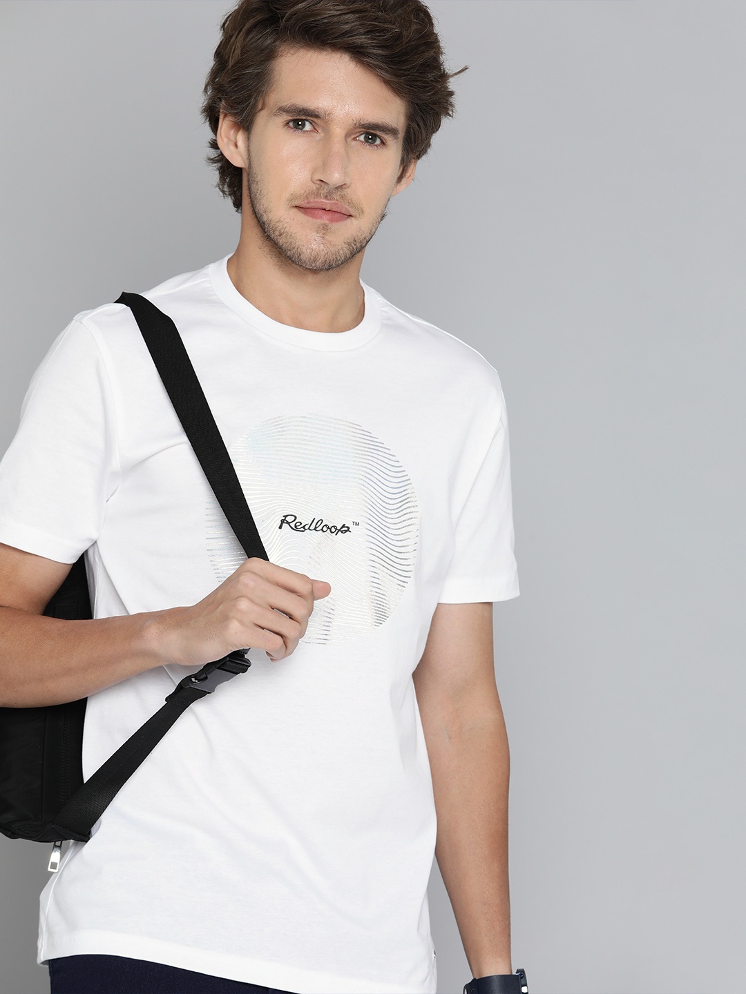 

Levis Men White & Grey Printed Pure Cotton T-shirt