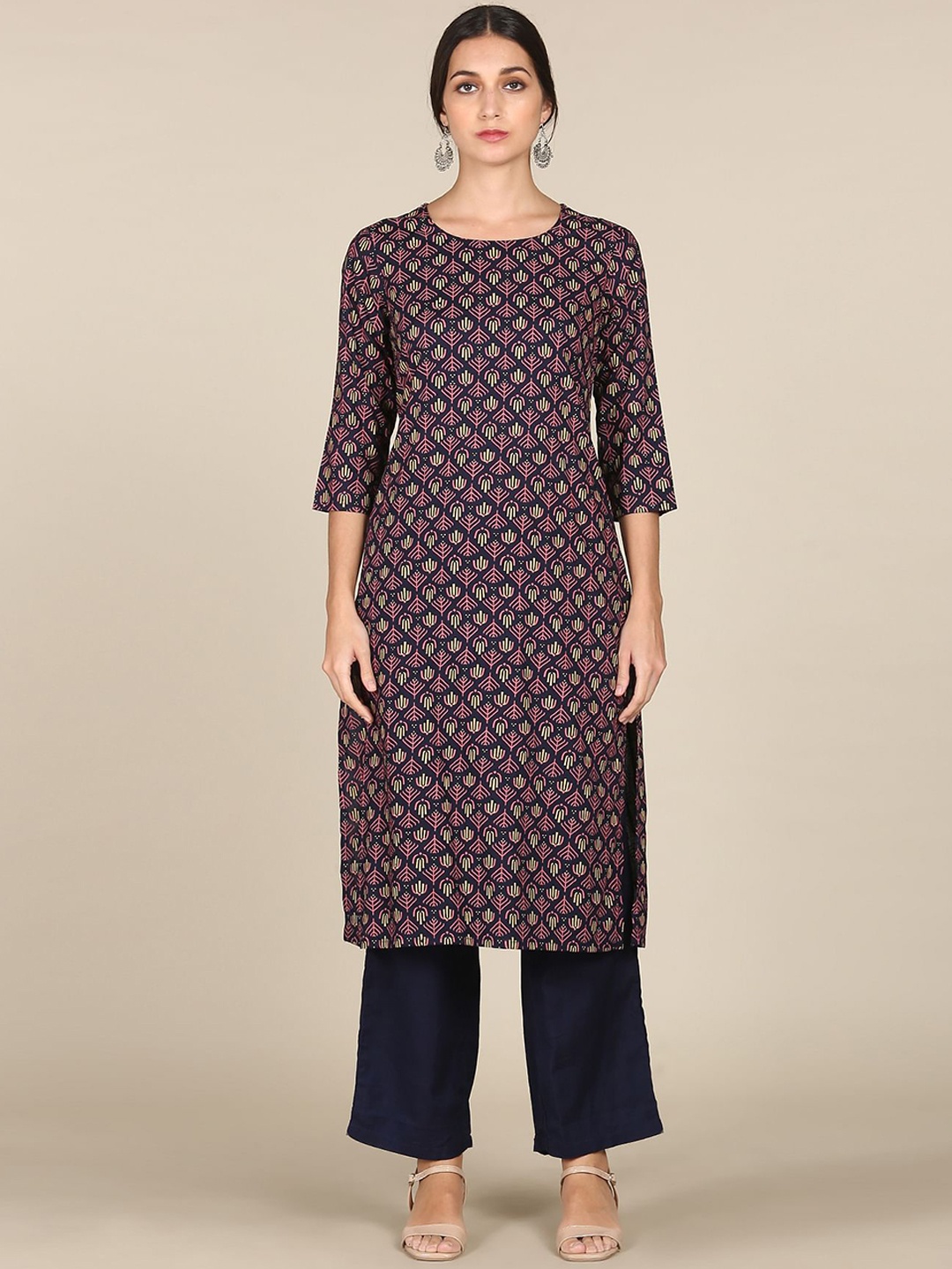 

Karigari Women Navy Blue & Pink Geometric Printed Kurta