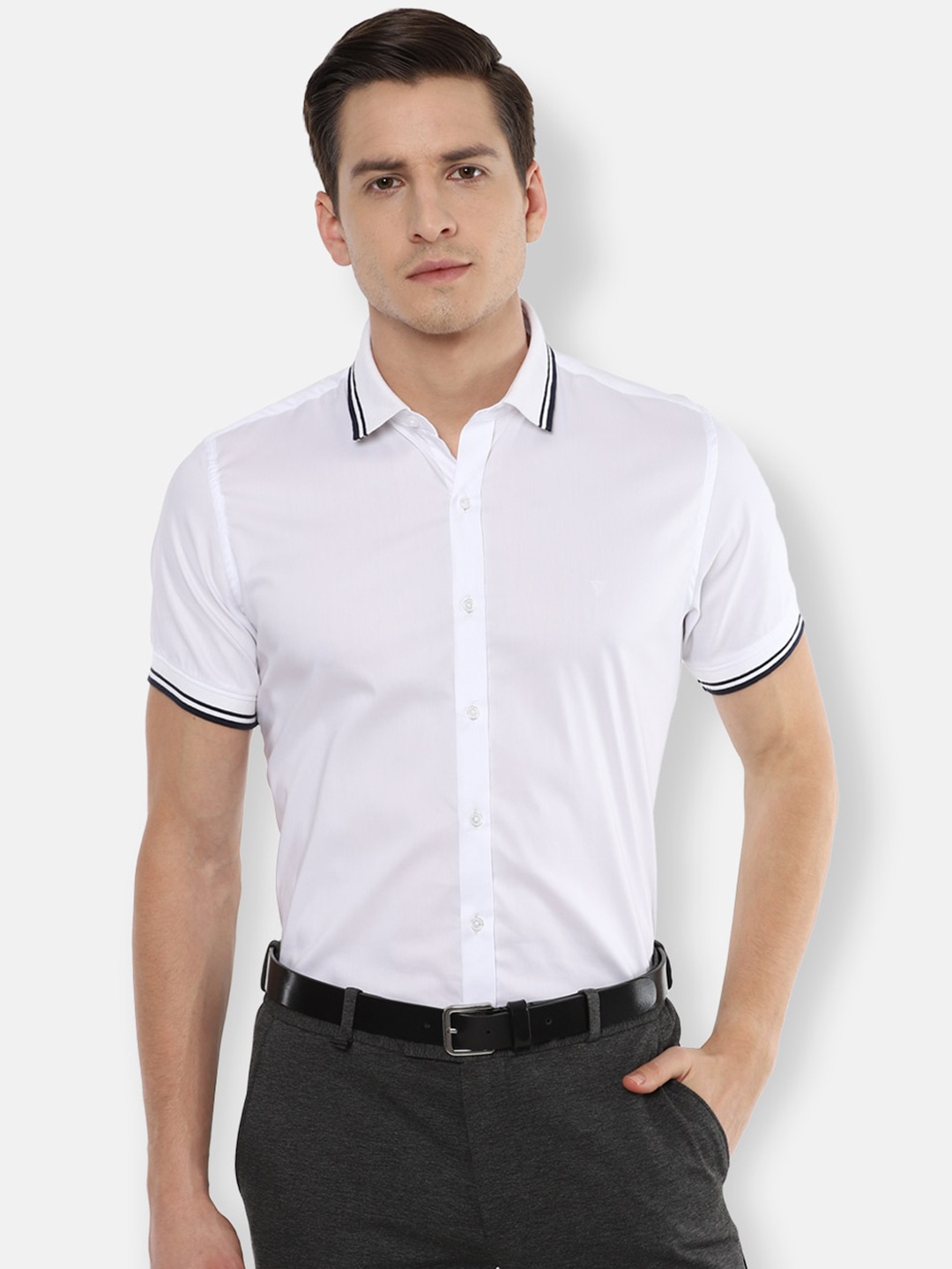 

Van Heusen Men White Solid Slim Fit Casual Shirt
