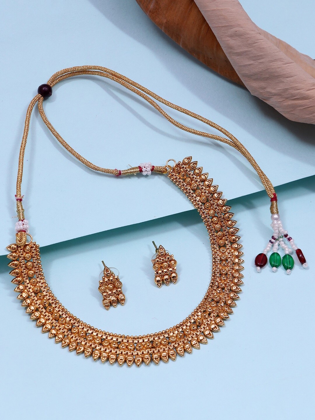 

Crunchy Fashion Gold-Plated Enamelled Jewellery Set