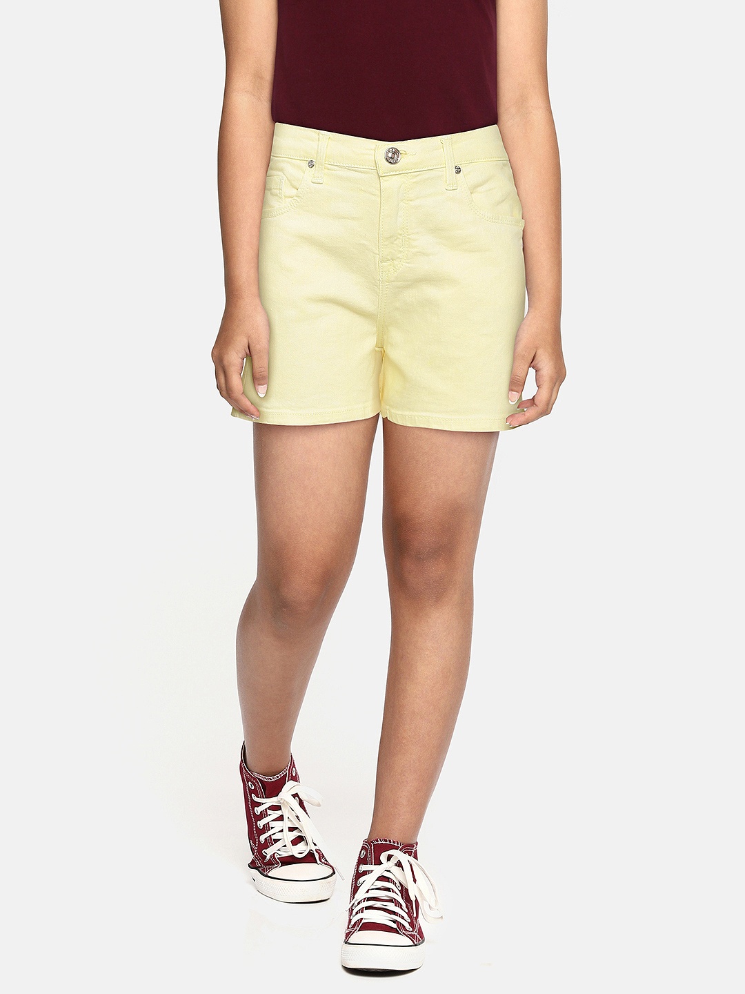 

AND Girls Yellow Solid Regular Fit Mid-Rise Stretchable Denim Shorts