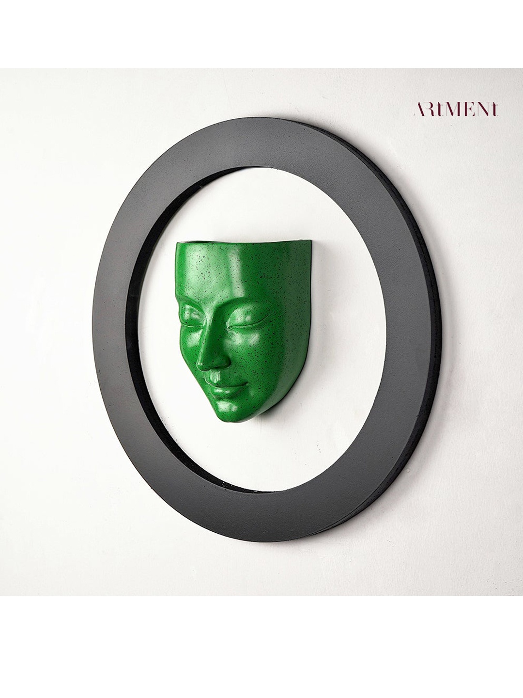 

THE ARTMENT Green Solid Bohemian Meditative Face Planter