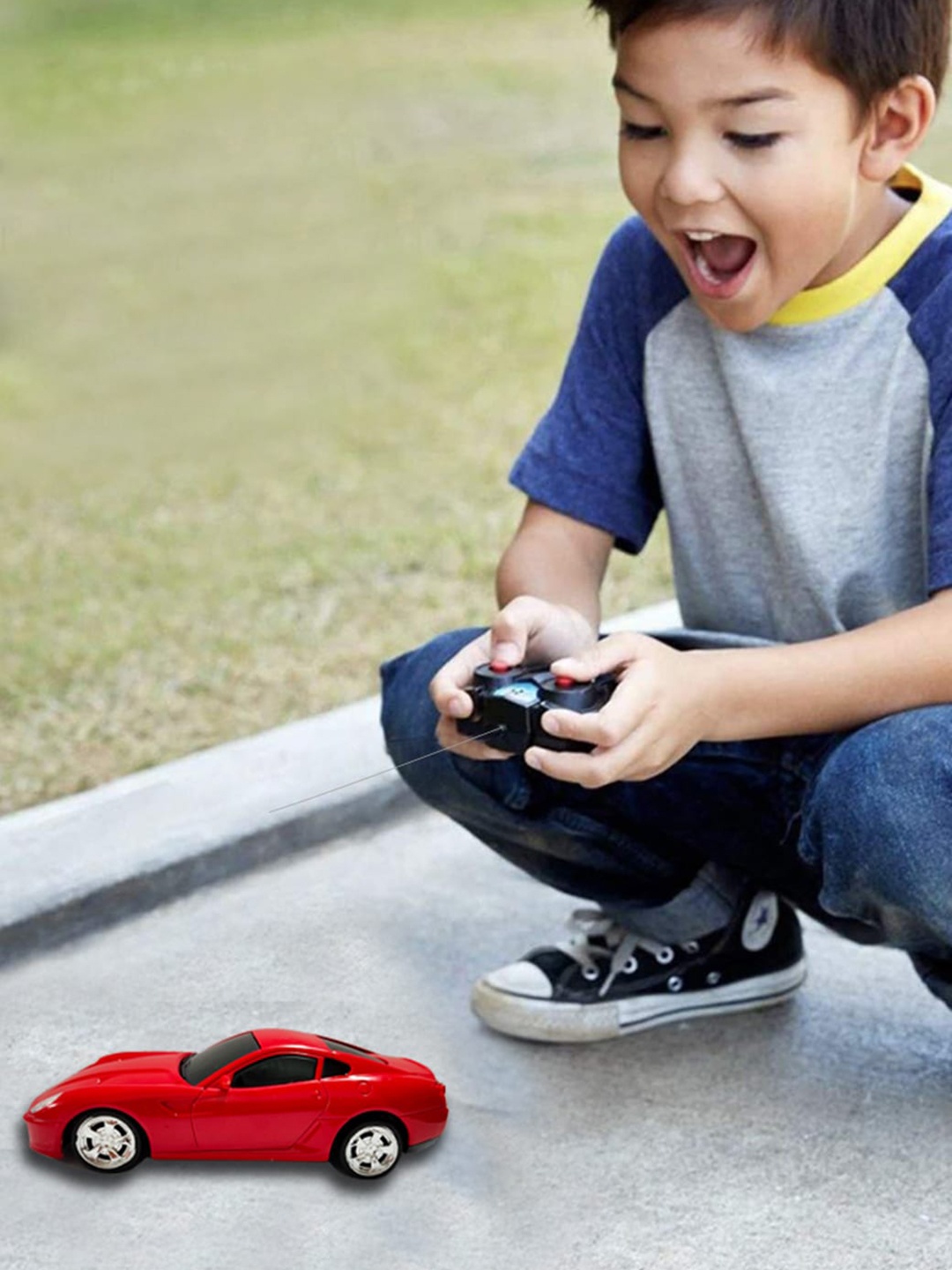 

Wembley Toys Kids Red & Black Remote Control Sport Racing Model Car Toy