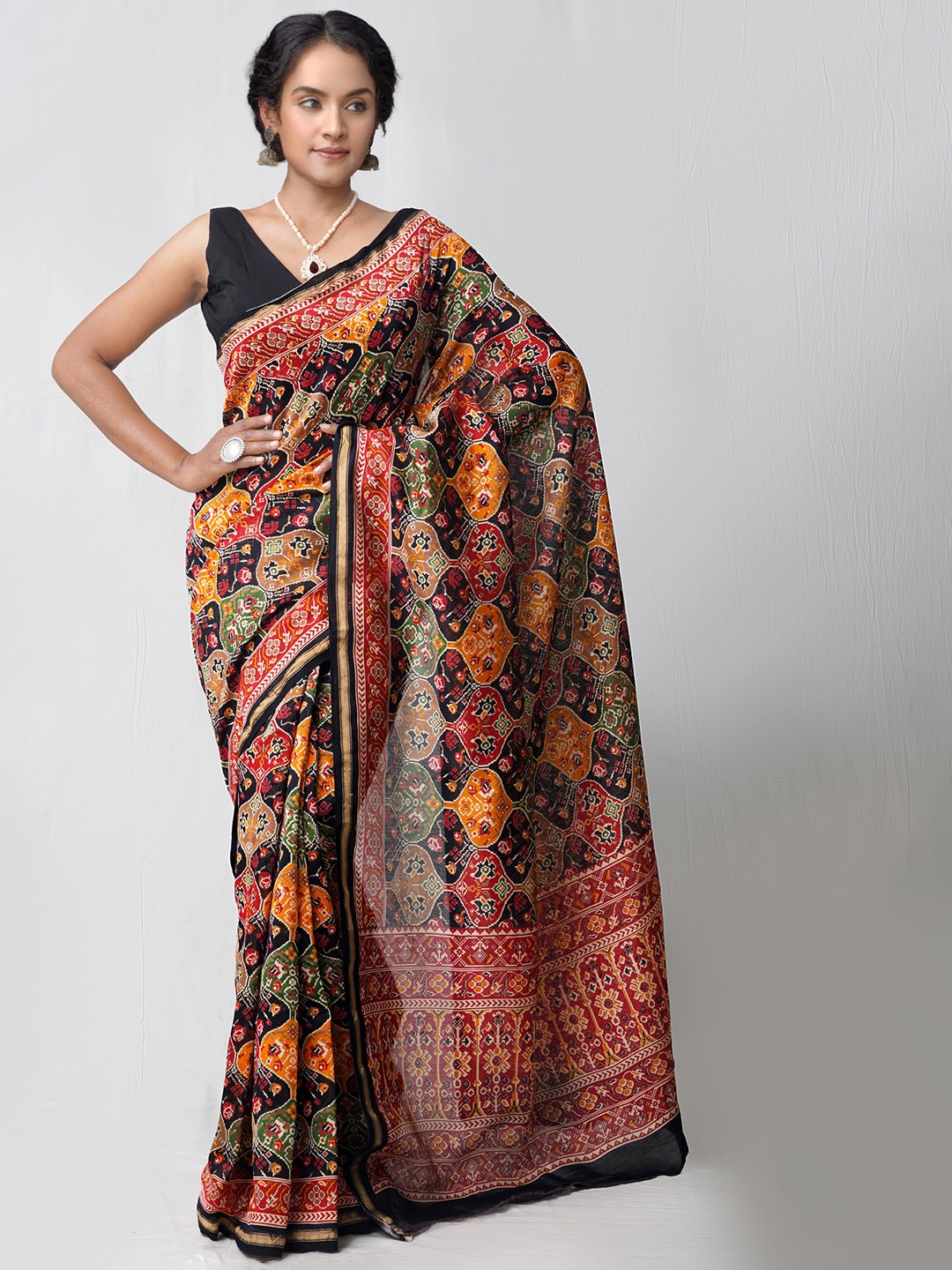 

Unnati Silks Black & Red Patola Printed Zari Silk Cotton Handloom Chanderi Saree