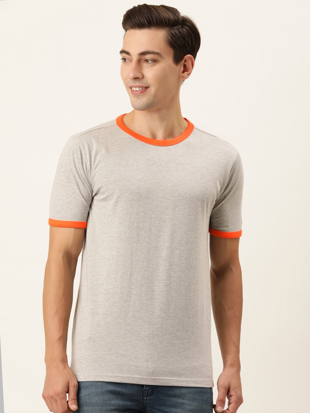 

FOREVER 21 Men Grey Melange & Red Solid Pure Cotton Casual T-shirt